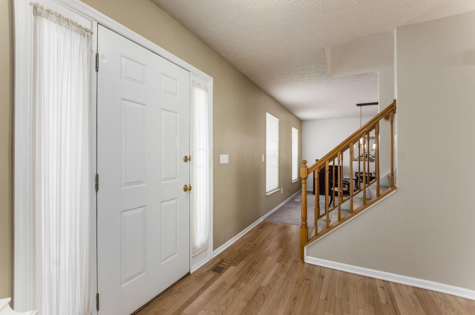 334 Aylesbury Ct, Westerville, OH 43082-6367