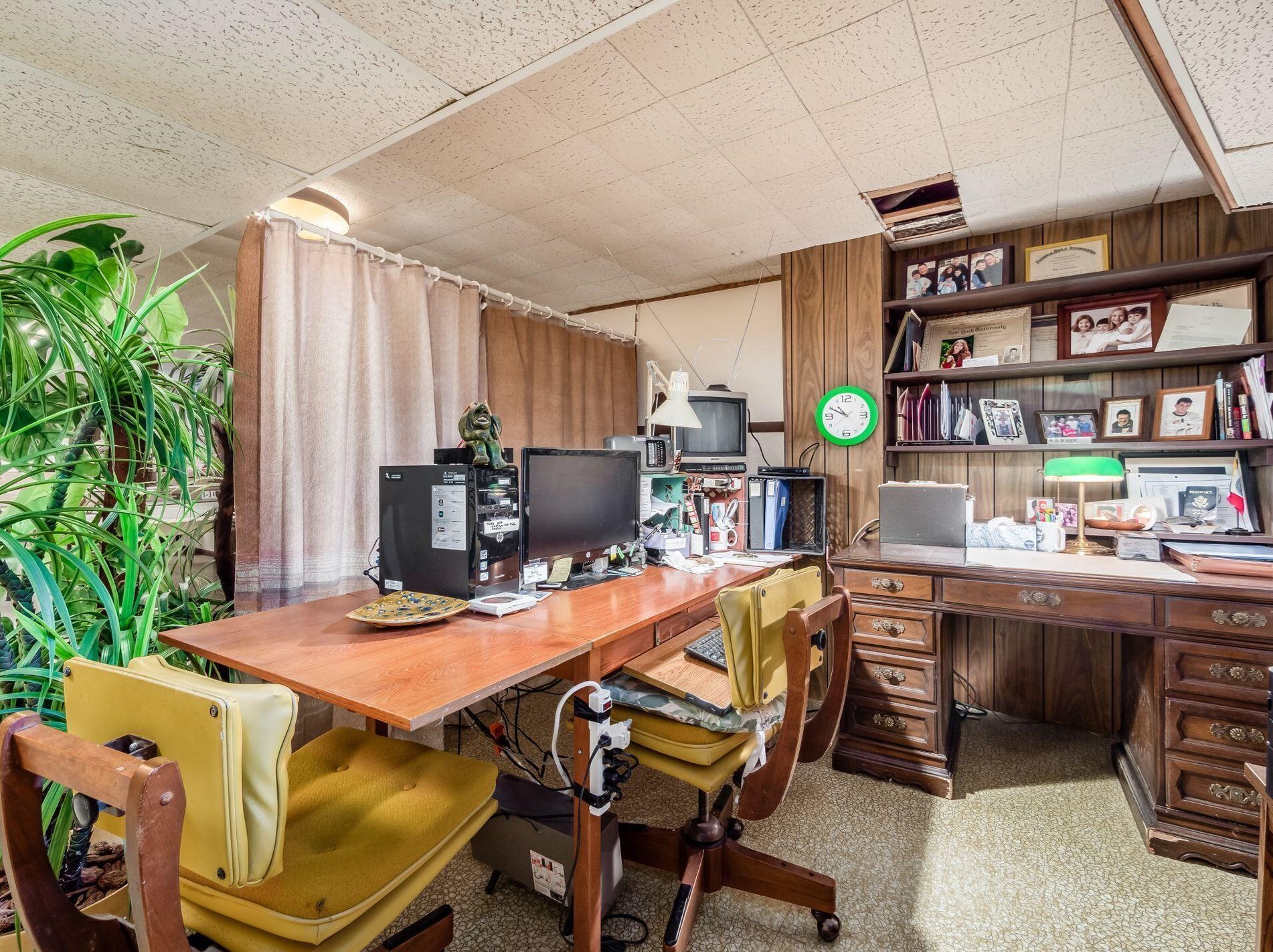 1316 Norwell Dr, Columbus OH 43220-3956 exterior