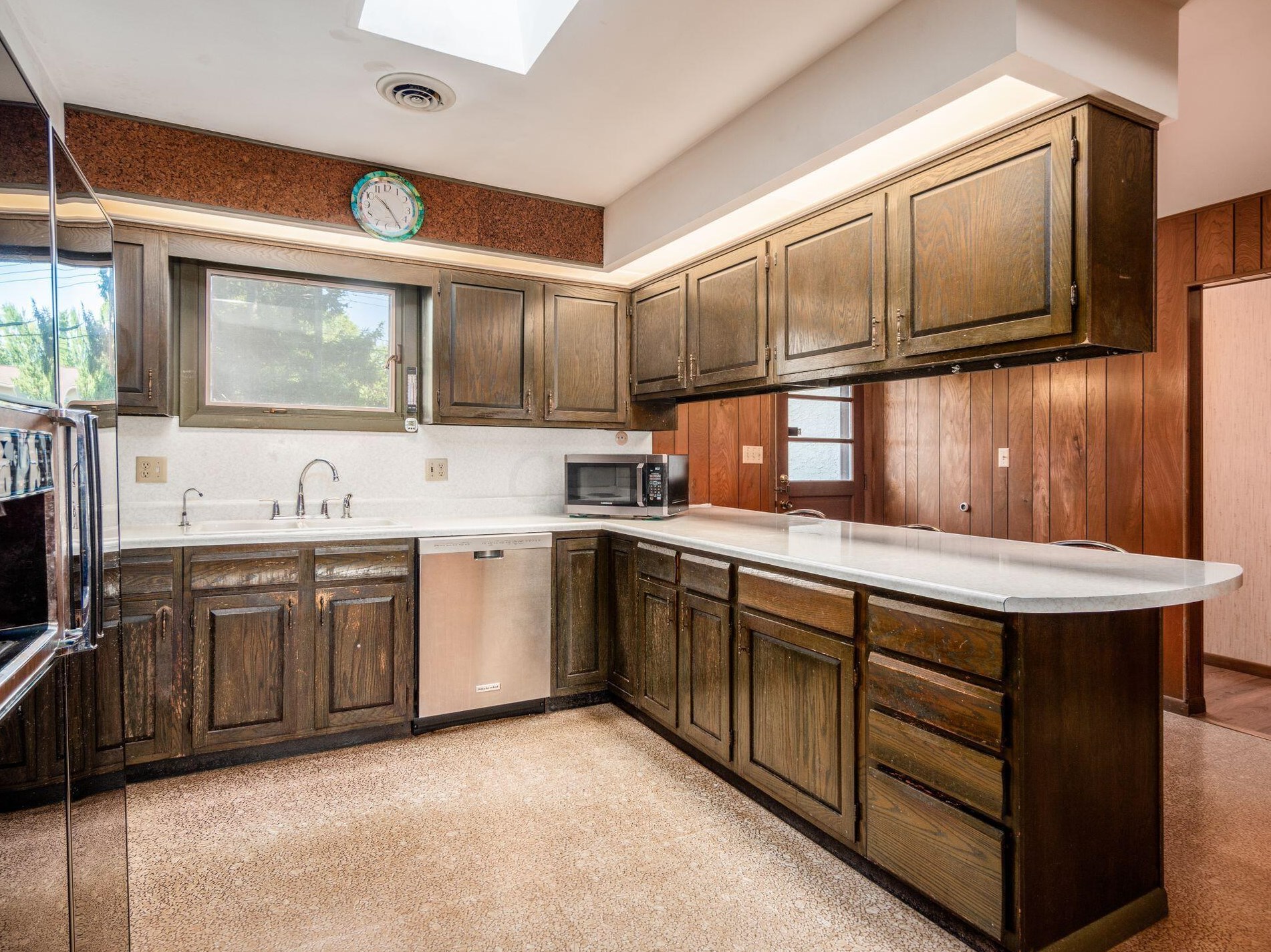 1316 Norwell Dr, Columbus OH 43220-3956 exterior