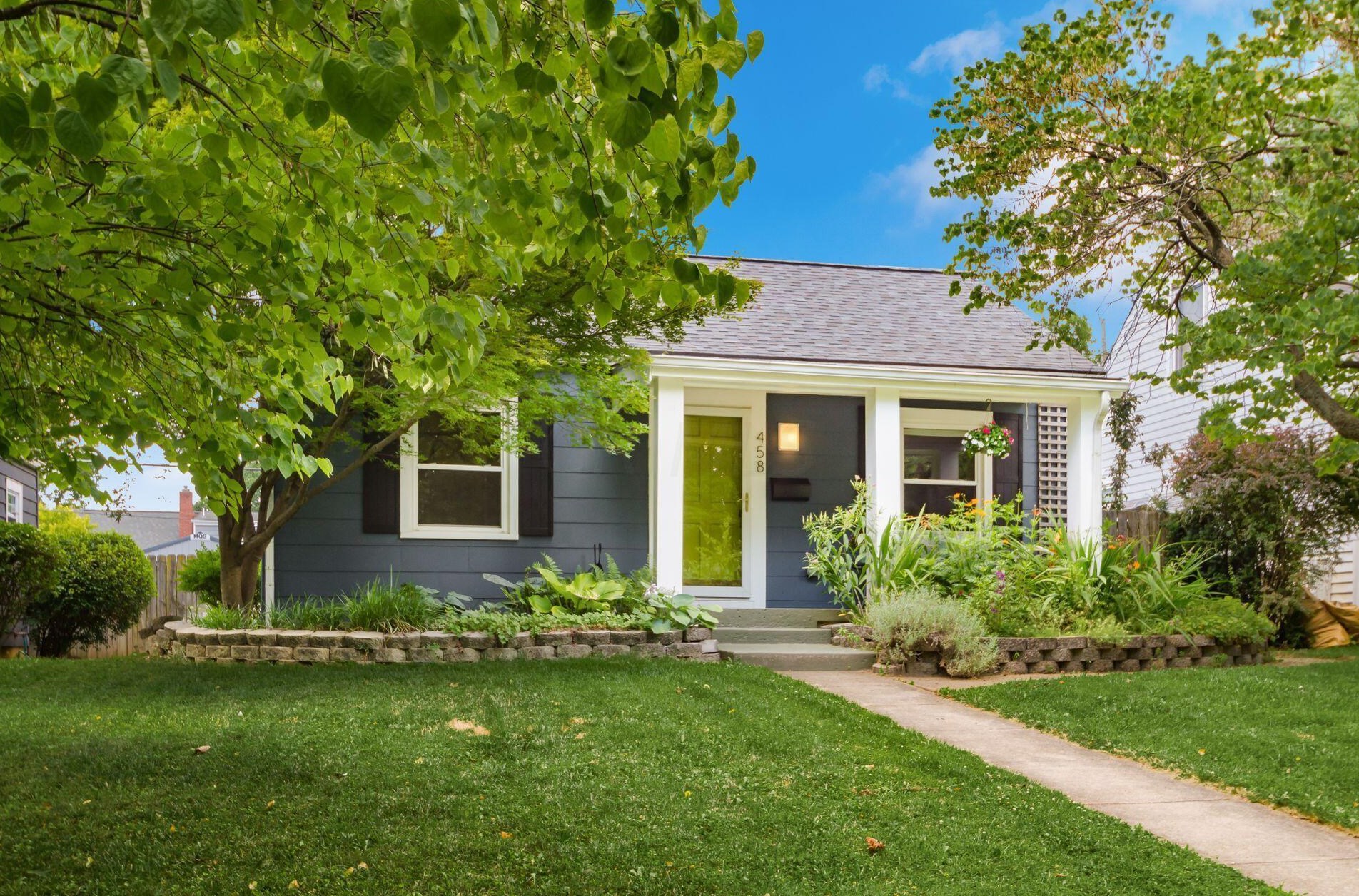 458 Royal Forest Blvd, Columbus, OH 43214-1810