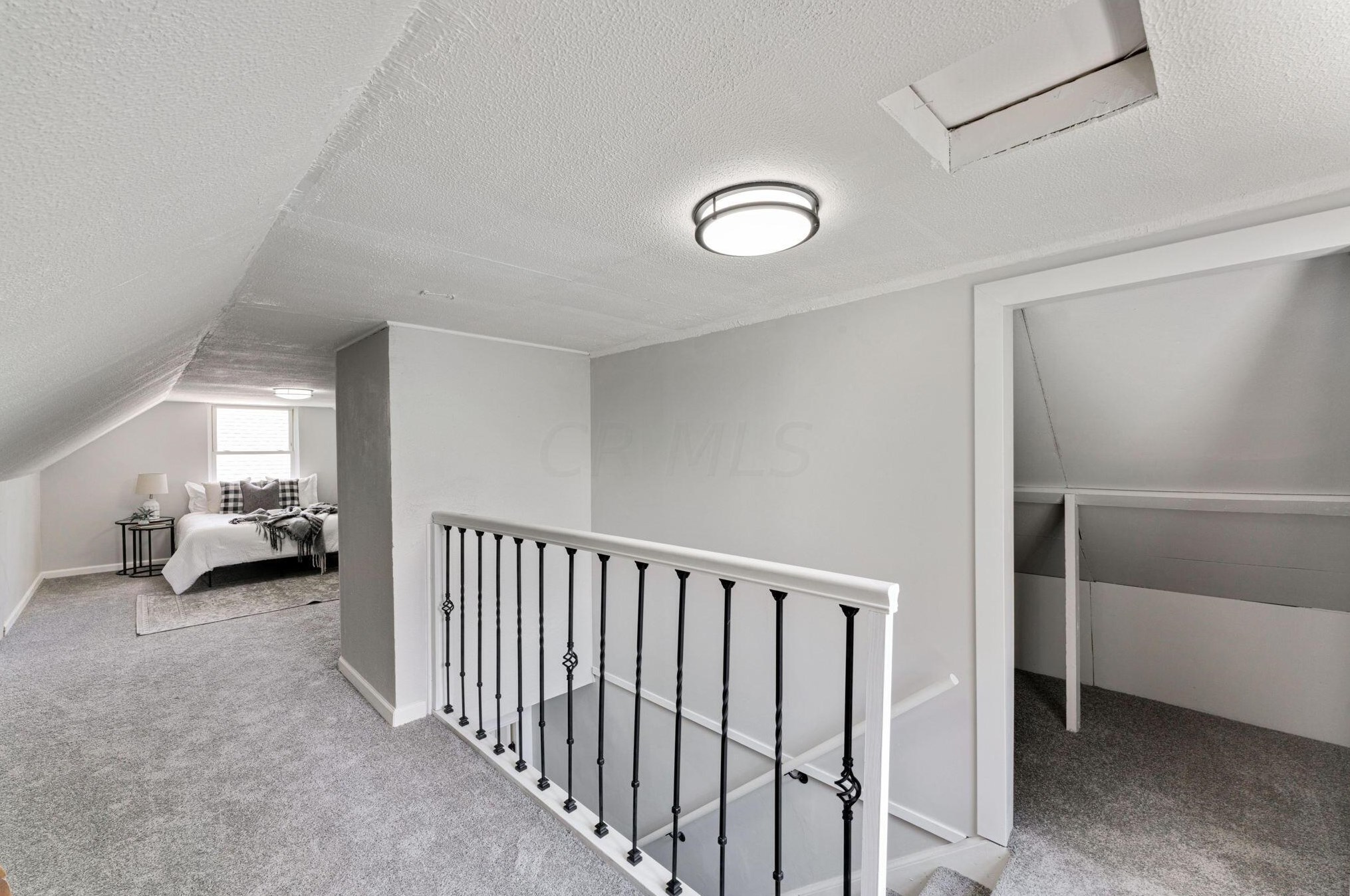 3086 Karl Rd, Columbus OH  43224-4126 exterior