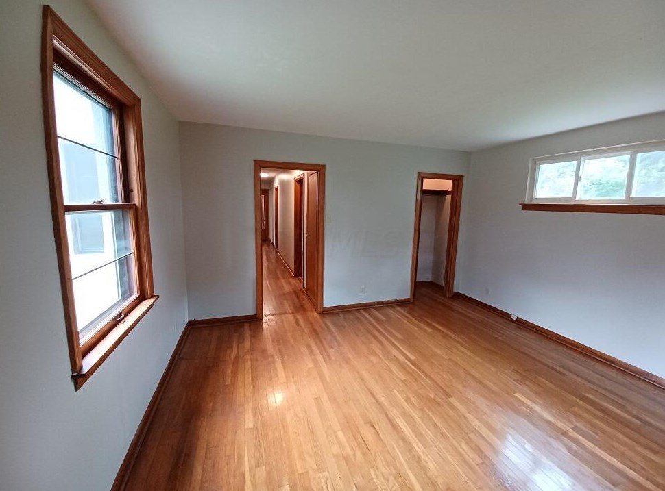 1359 Cooke Rd, Columbus OH 43214-3111 exterior