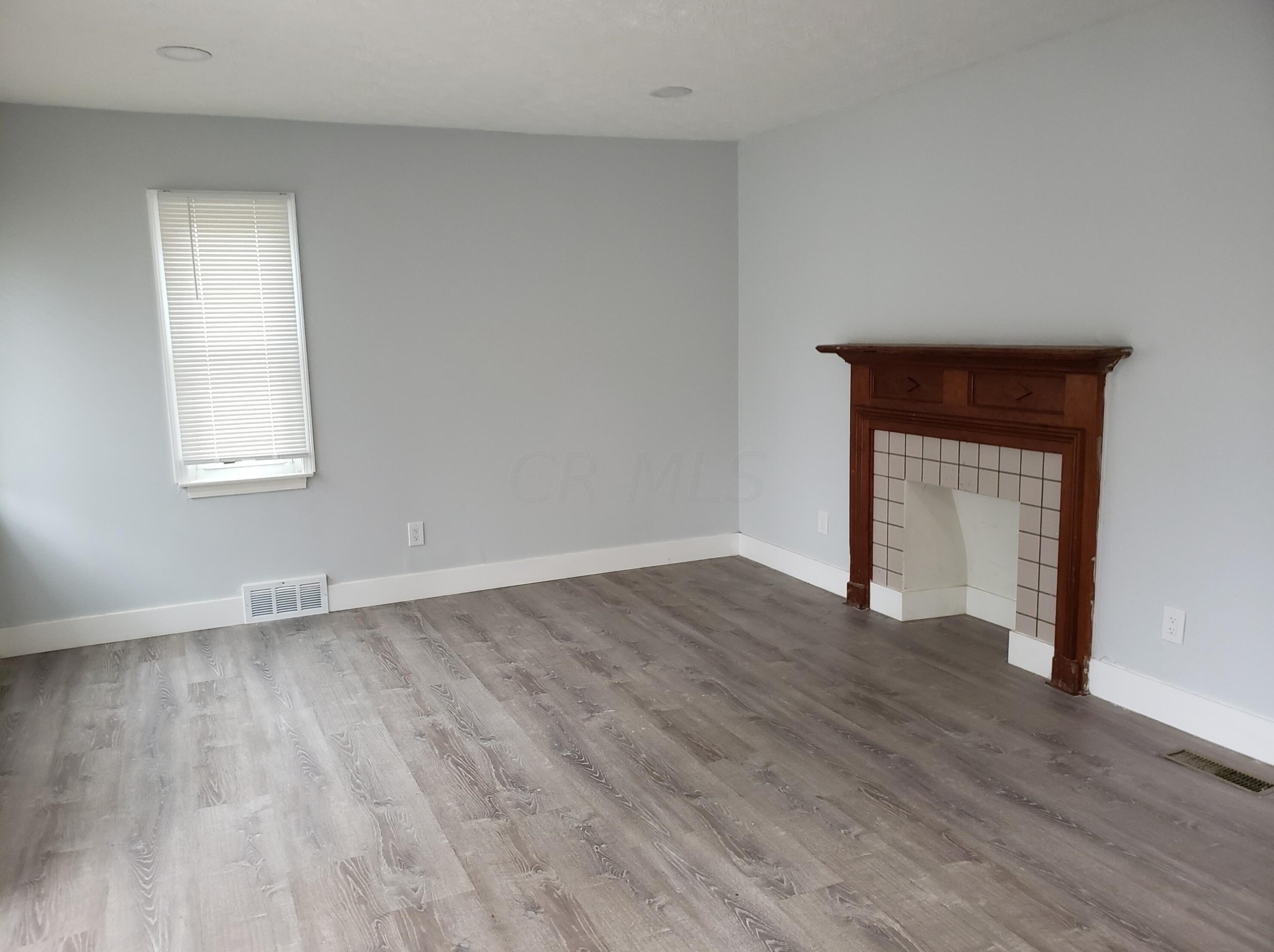 2671 Steele Ave, Columbus, OH 43204-3346