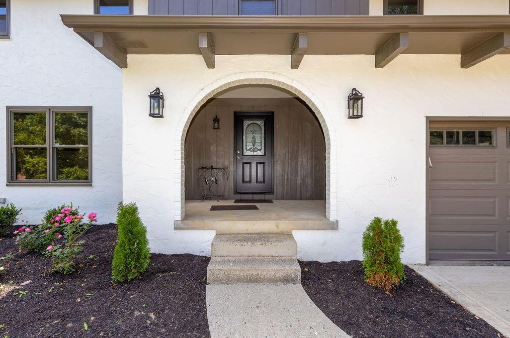 1025 Blind Brook Dr, Columbus, OH 43235