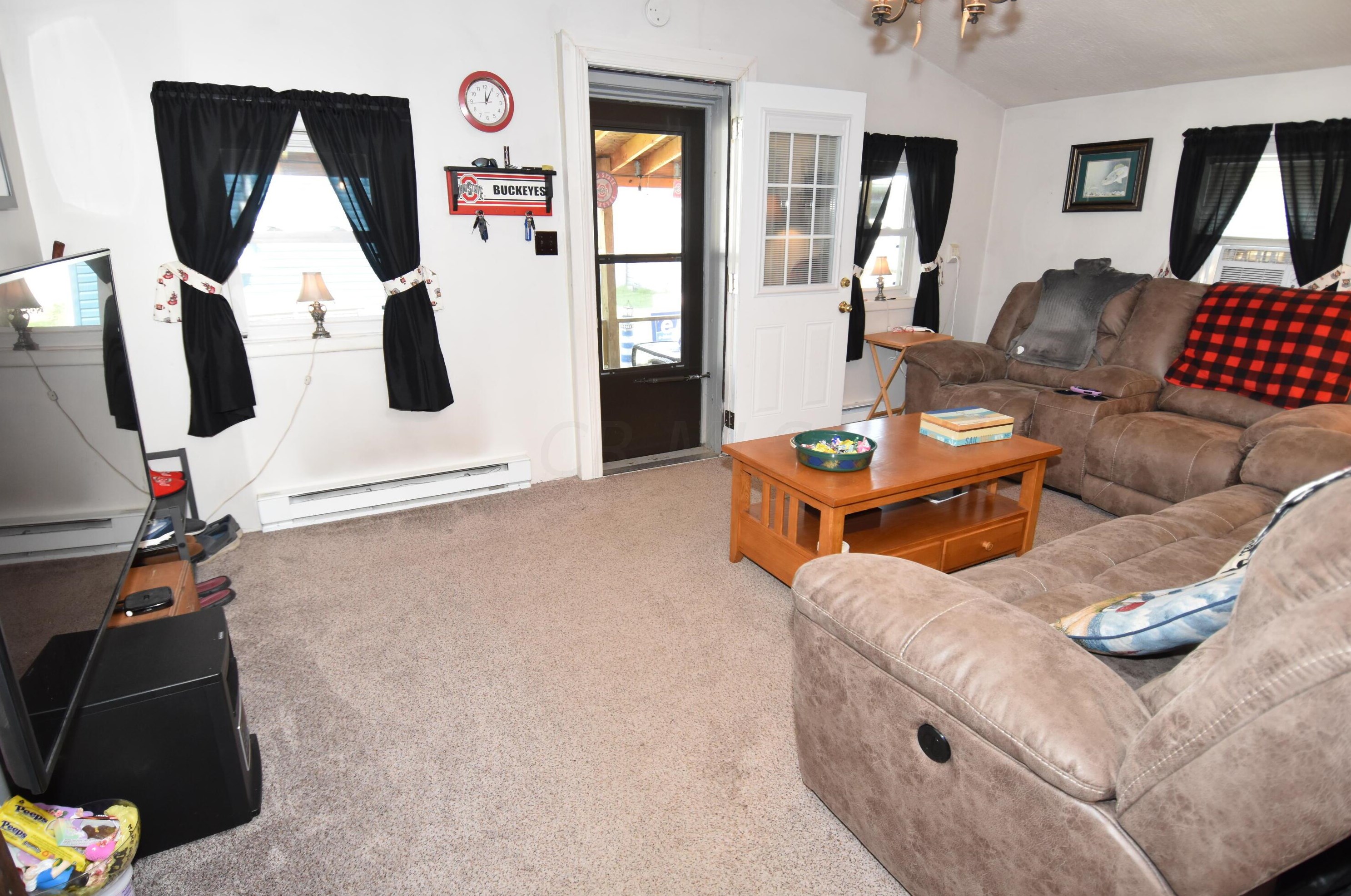 13983 Custers Point Rd, Thornville OH  43076-9244 exterior