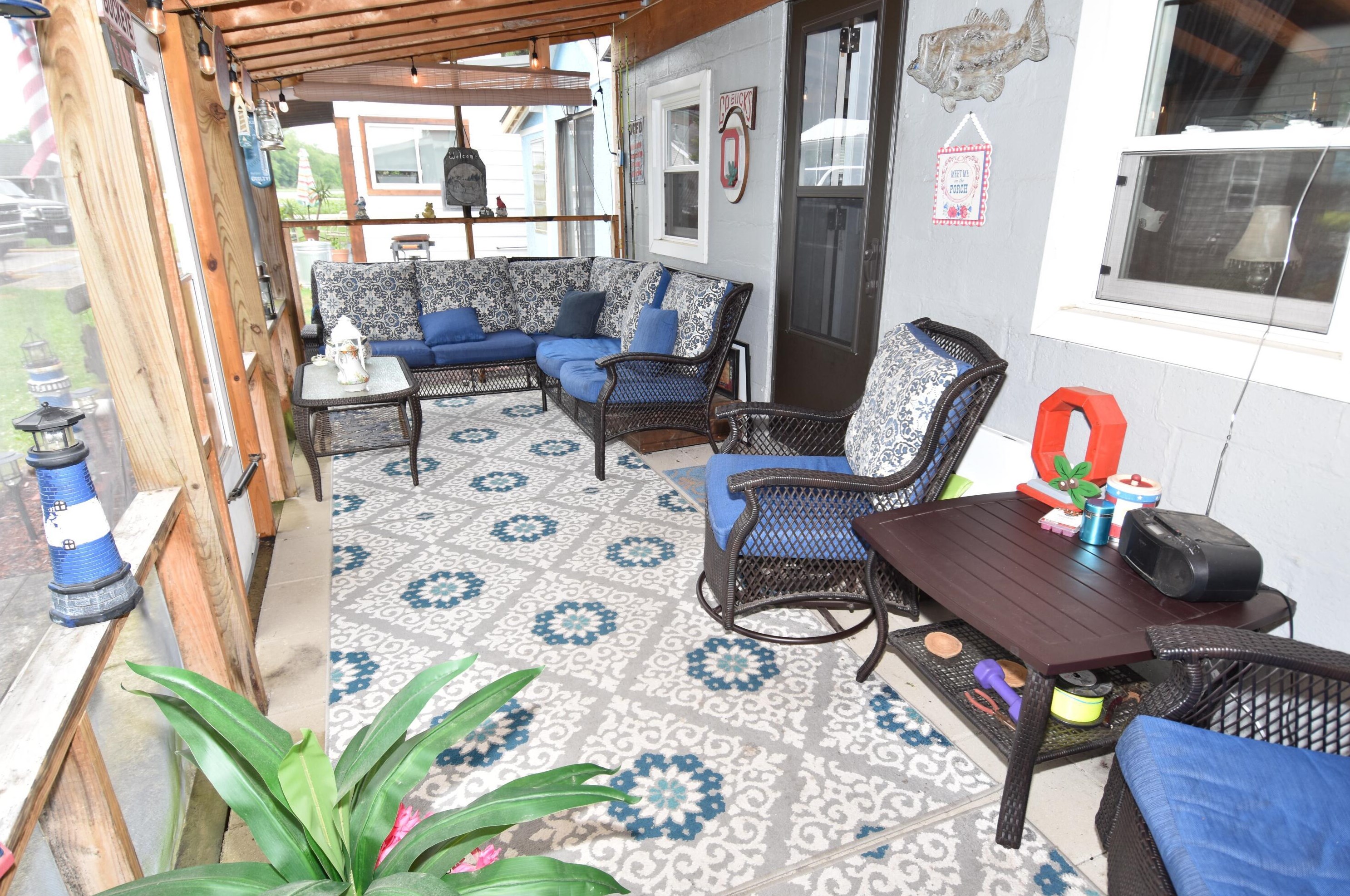 13983 Custers Point Rd, Thornville OH  43076-9244 exterior