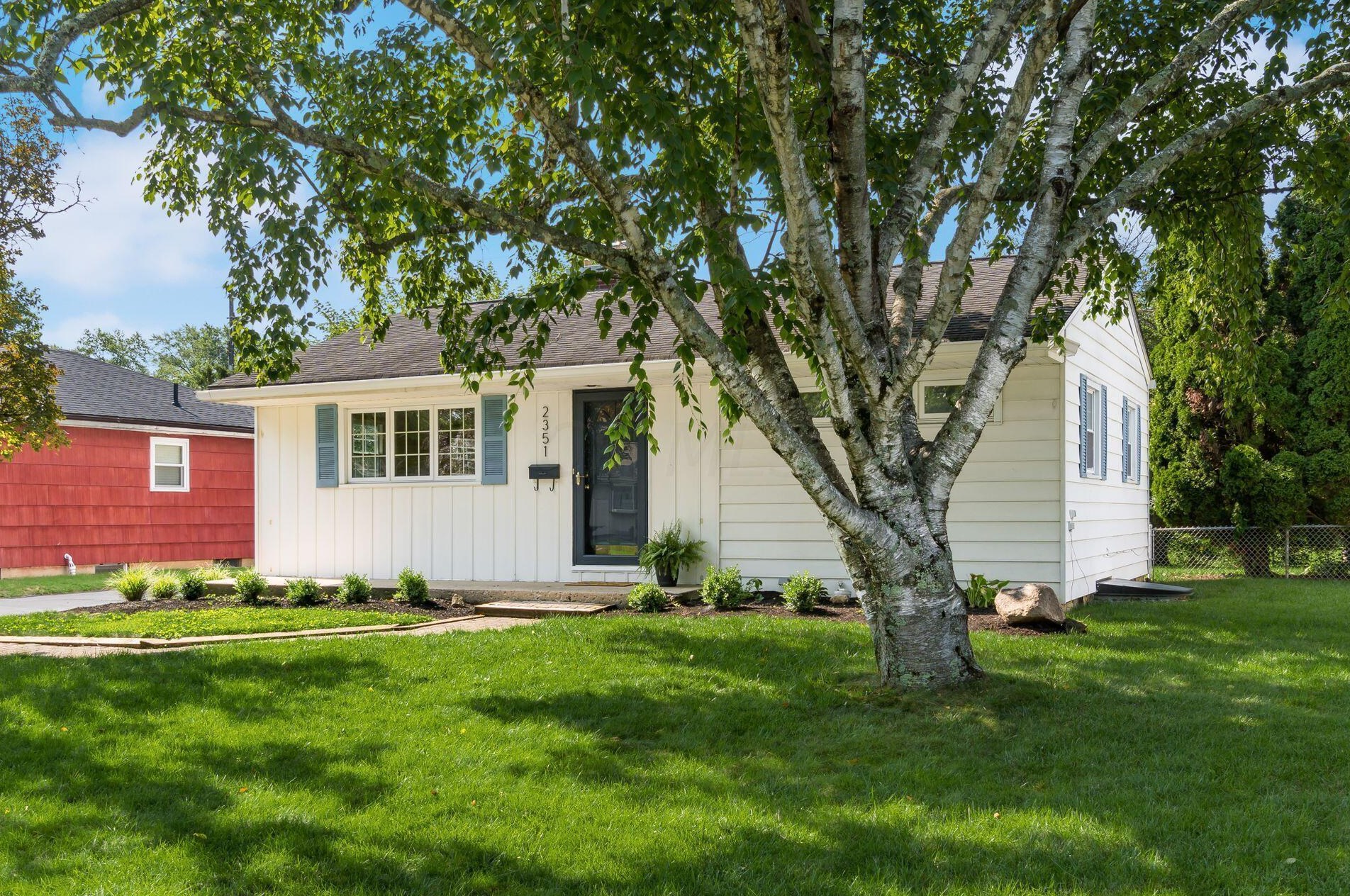 2351 Cranford Rd, Columbus, OH 43221-1209