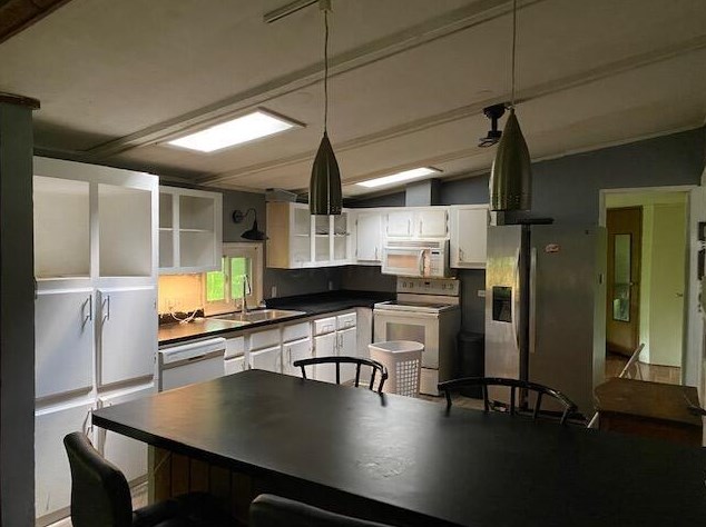 2300 Mount Herman Rd, Granville OH  43023-9000 exterior