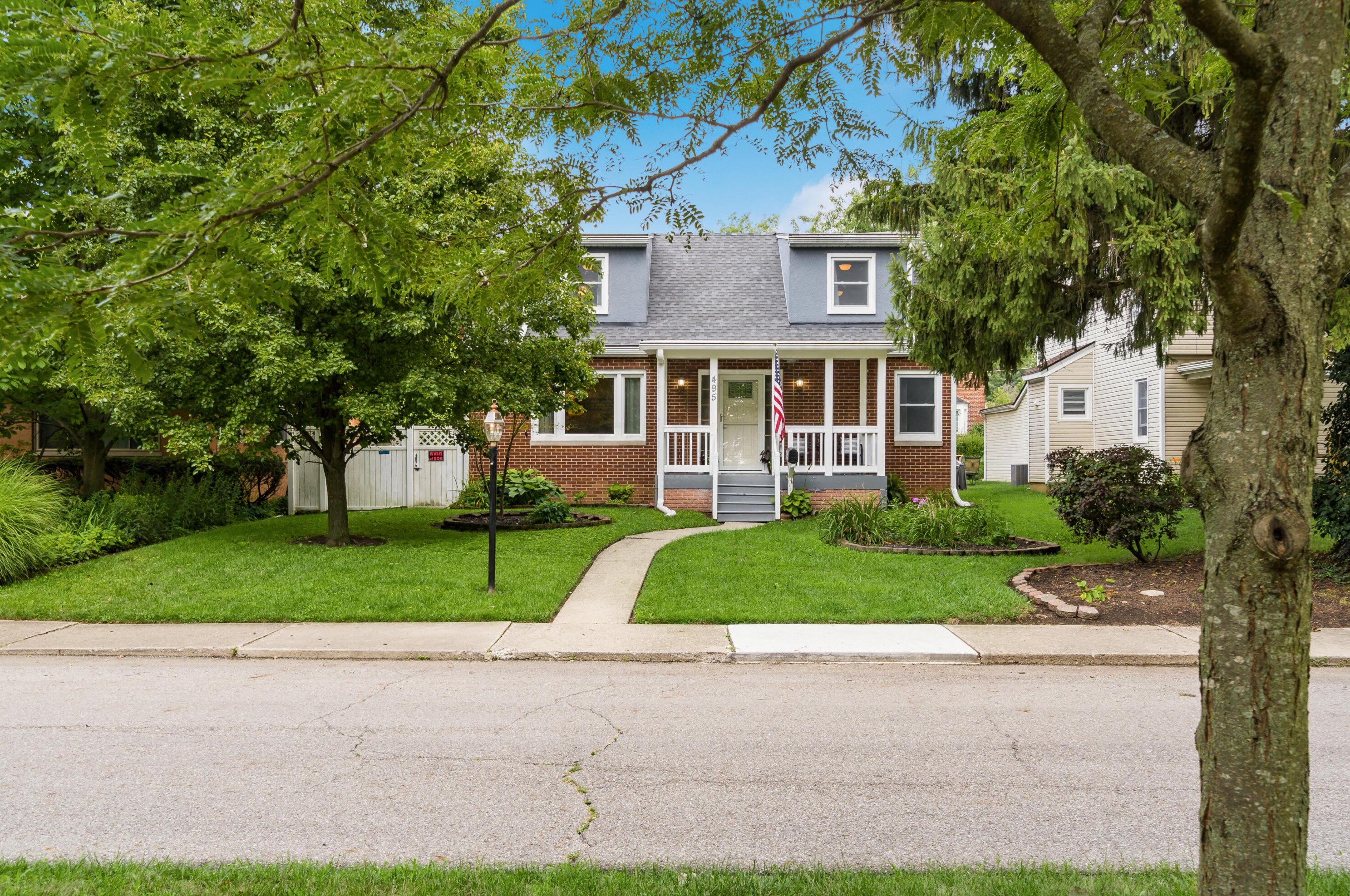 495 Brookside Dr, Columbus, OH 43209-2223