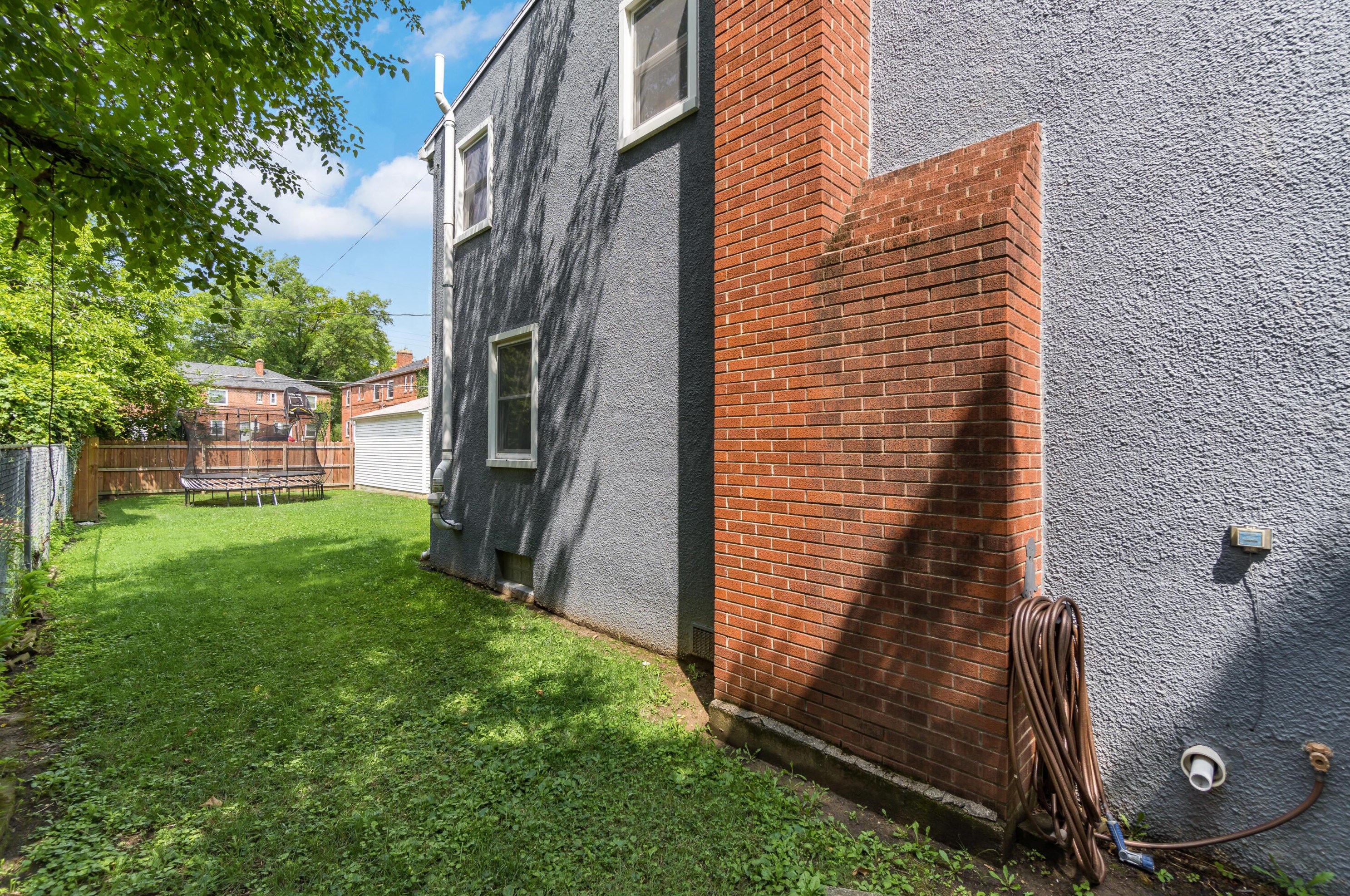 495 Brookside Dr, Columbus OH 43209-2222 exterior