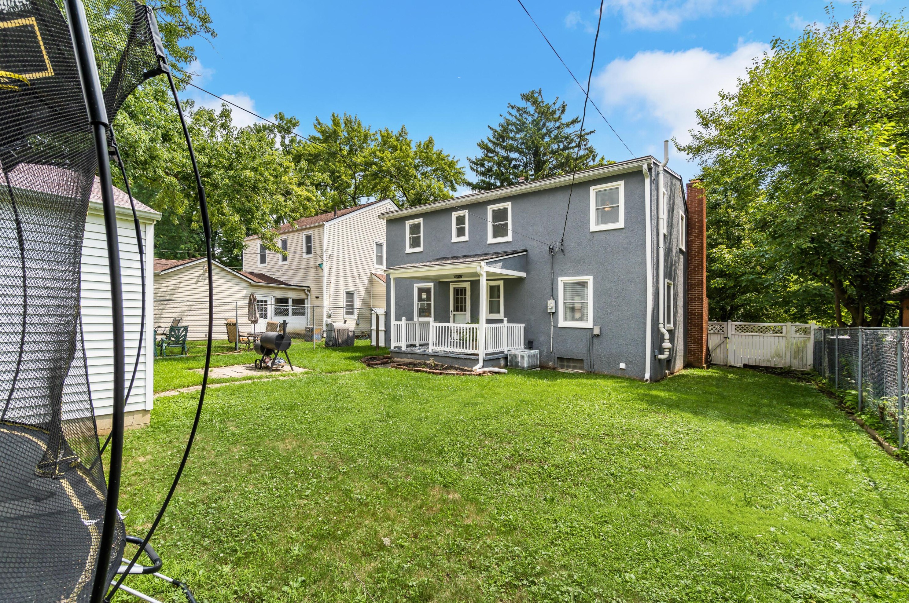 495 Brookside Dr, Columbus OH 43209-2222 exterior