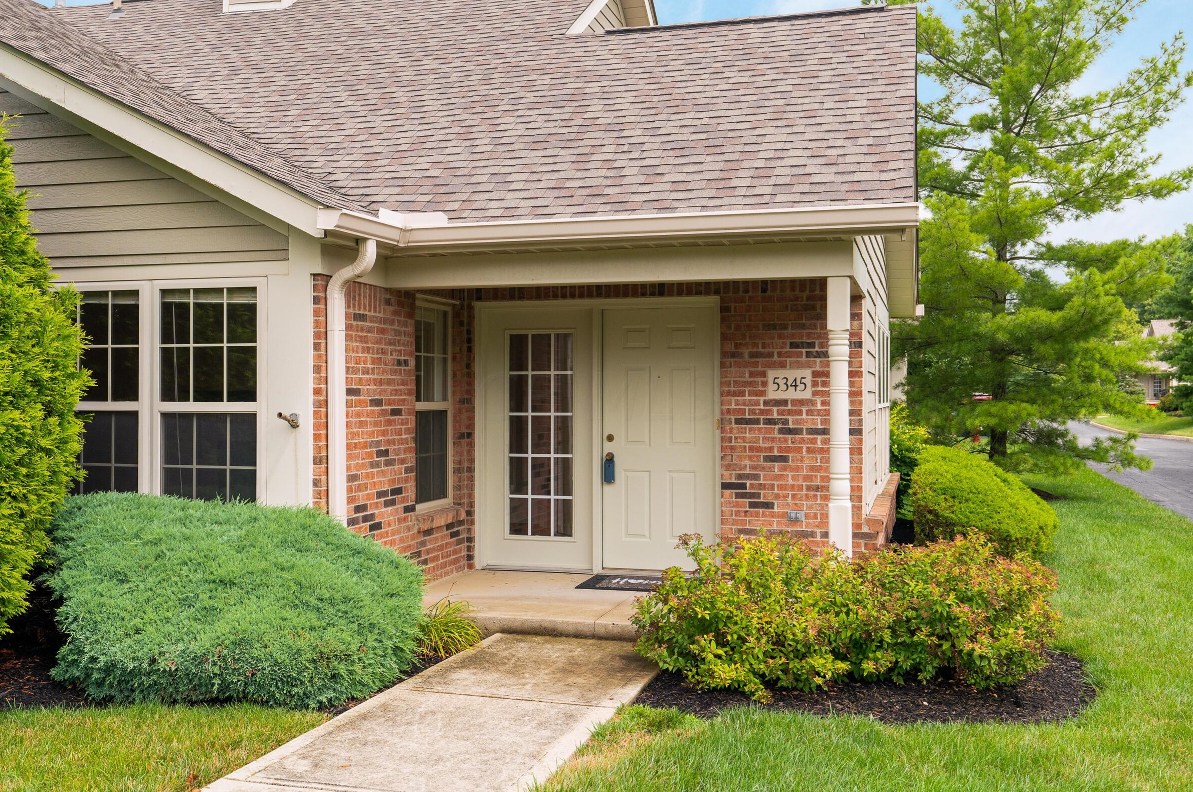 5345 Ruth Amy Ave, Westerville, OH 43081-8737