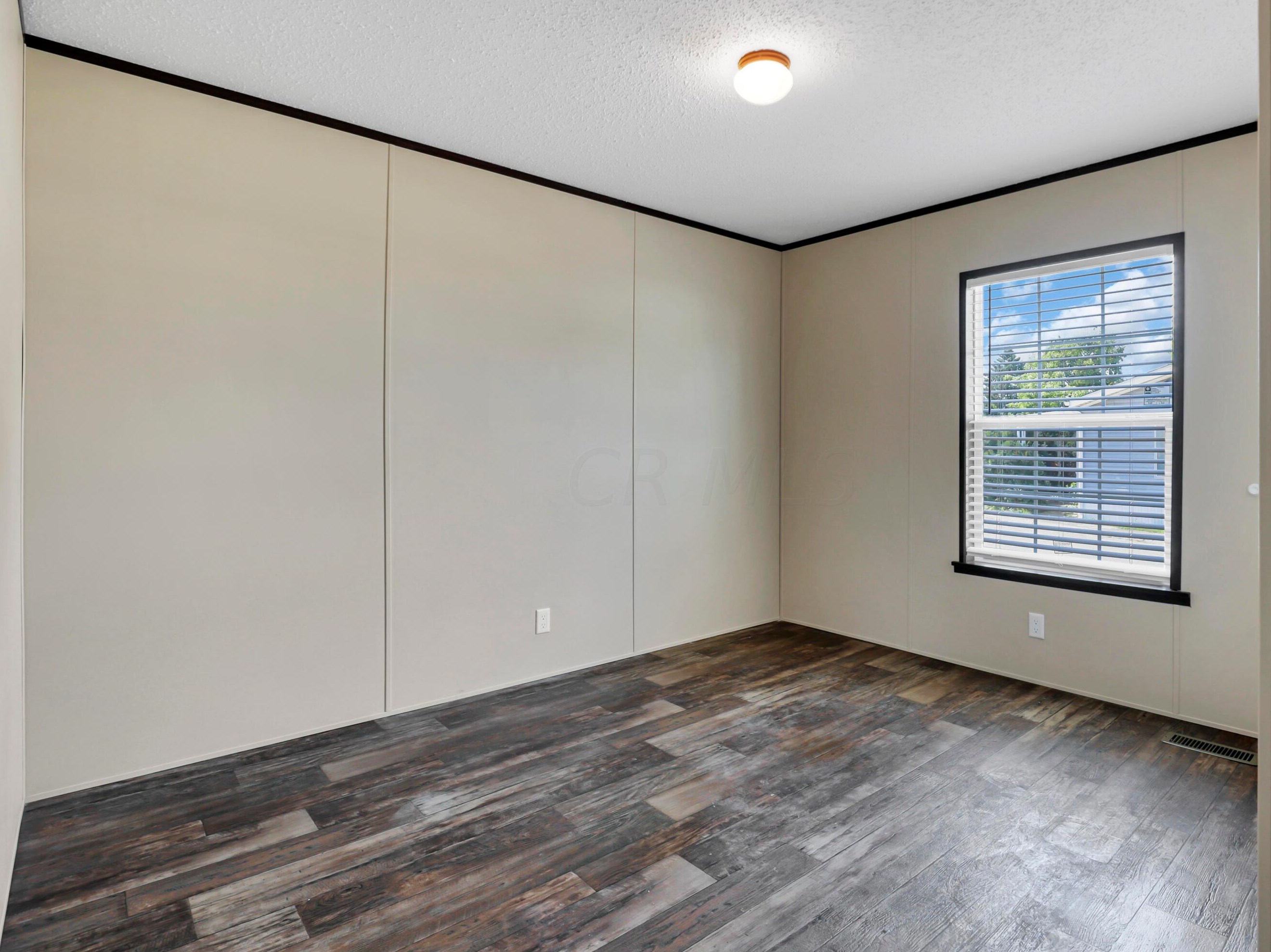 795 Janice Pkwy, Columbus OH 43223-2625 exterior