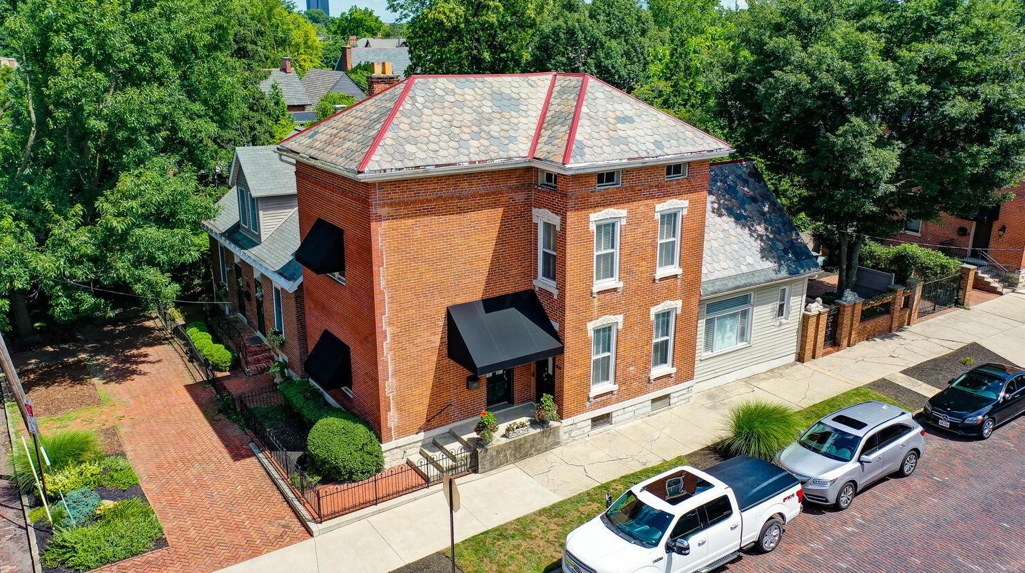 810 Mohawk St, Columbus, OH 43206-2113