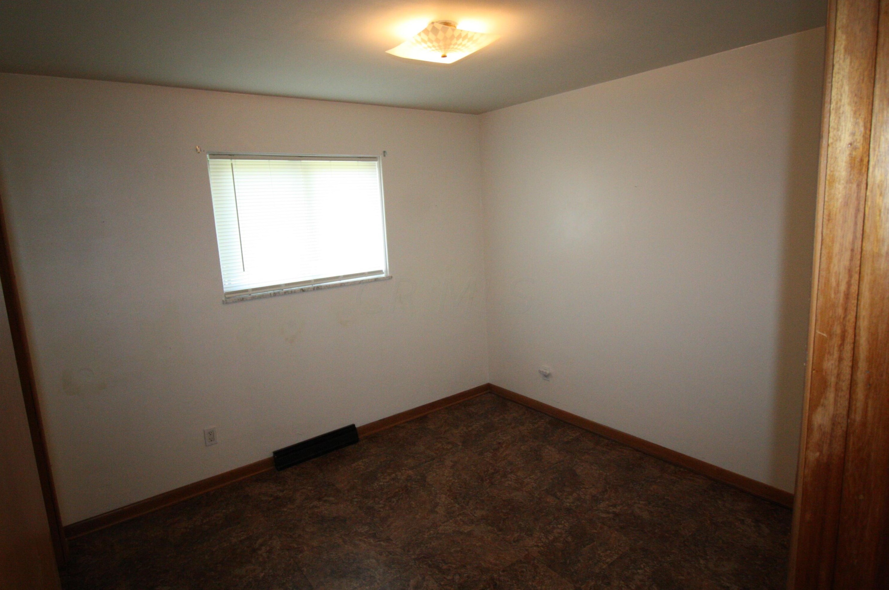 3230 Briggs Rd, Columbus OH 43204-1702 exterior