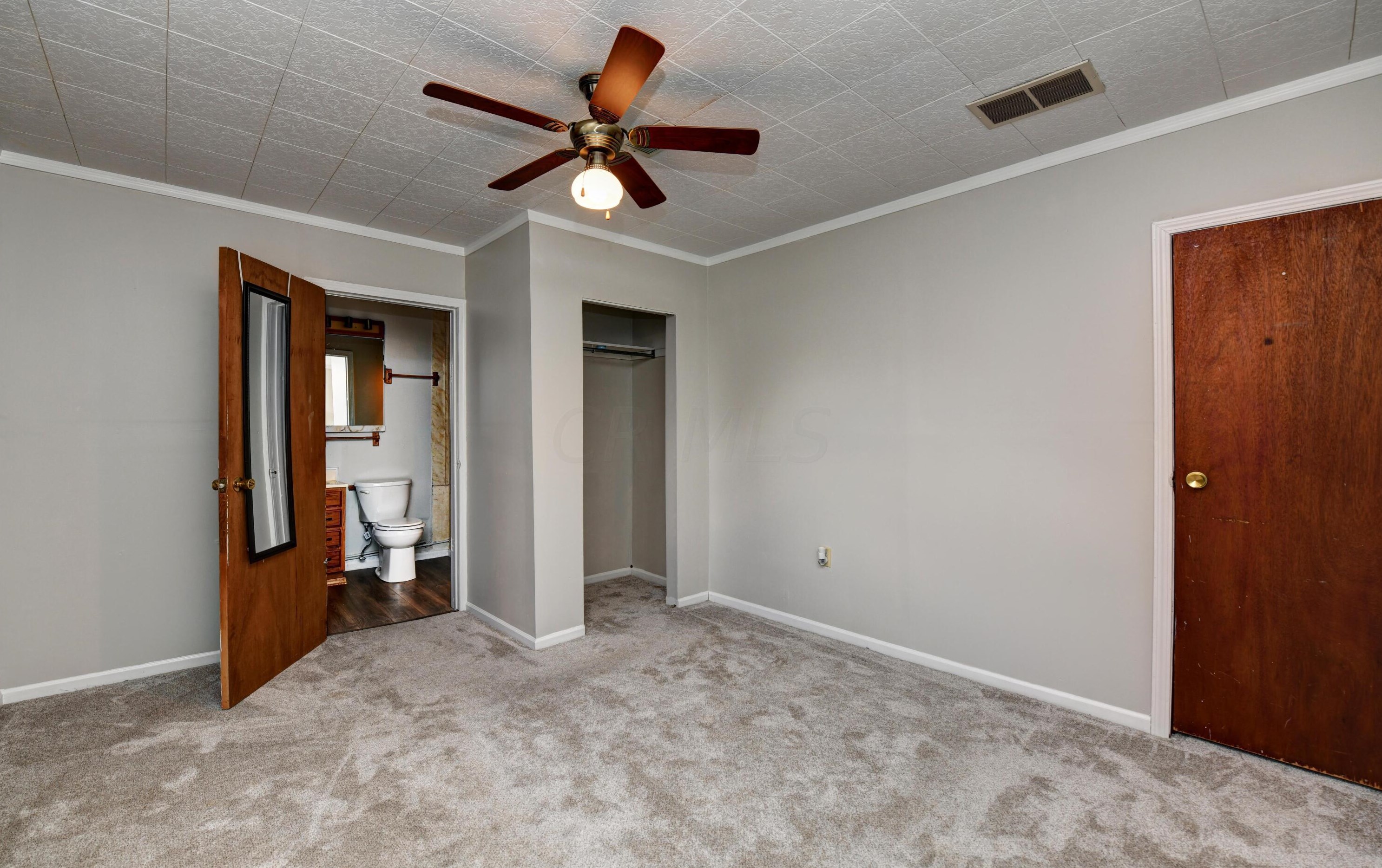 915 20th Ave, Columbus OH  43211-2401 exterior