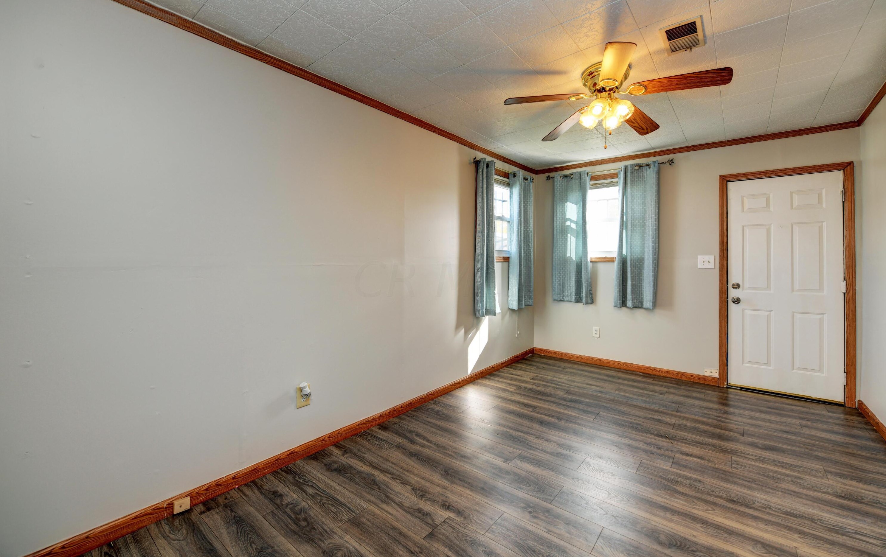 915 20th Ave, Columbus OH  43211-2401 exterior