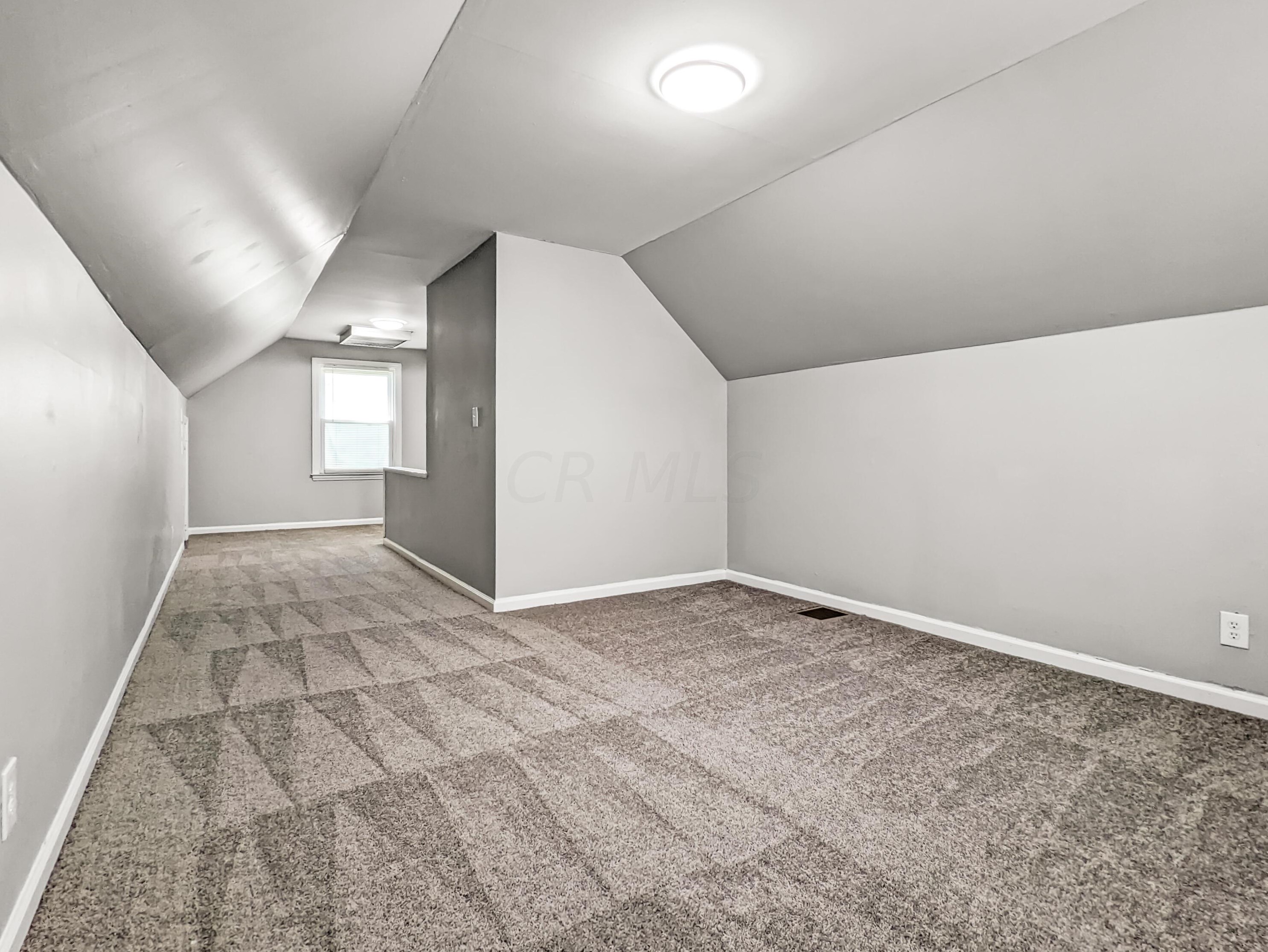 864 Wainwright Dr, Columbus OH  43224-3950 exterior