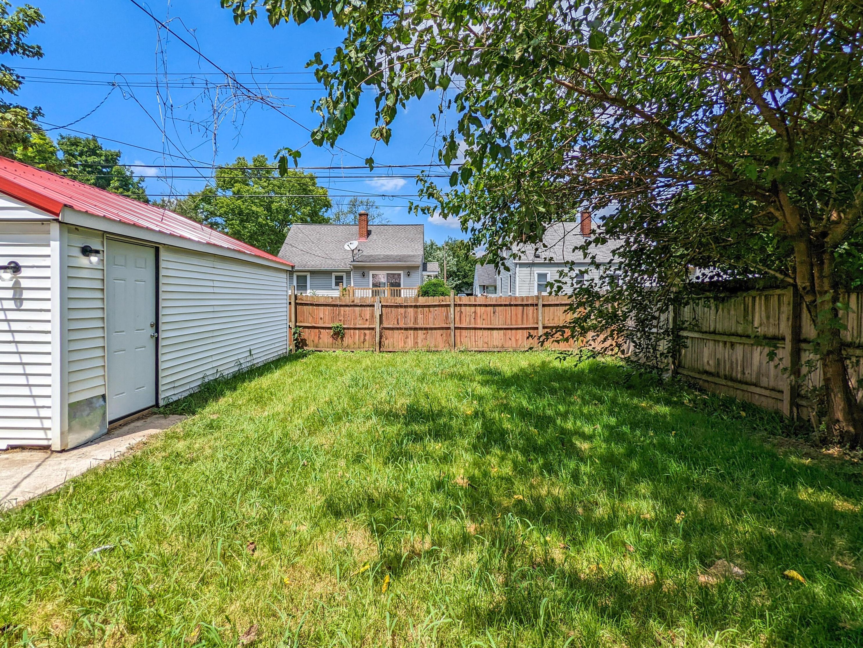 864 Wainwright Dr, Columbus OH  43224-3950 exterior