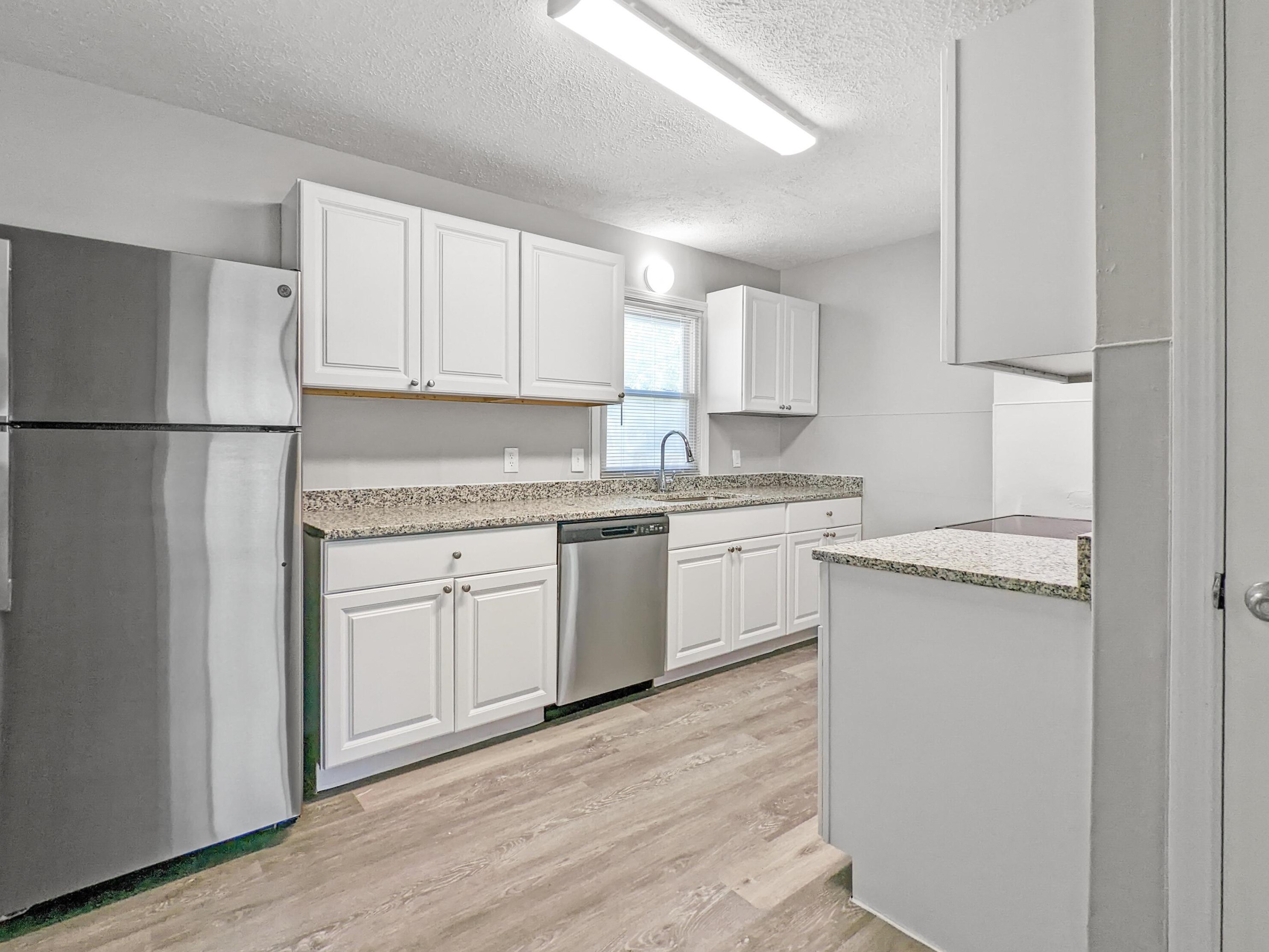 864 Wainwright Dr, Columbus OH  43224-3950 exterior