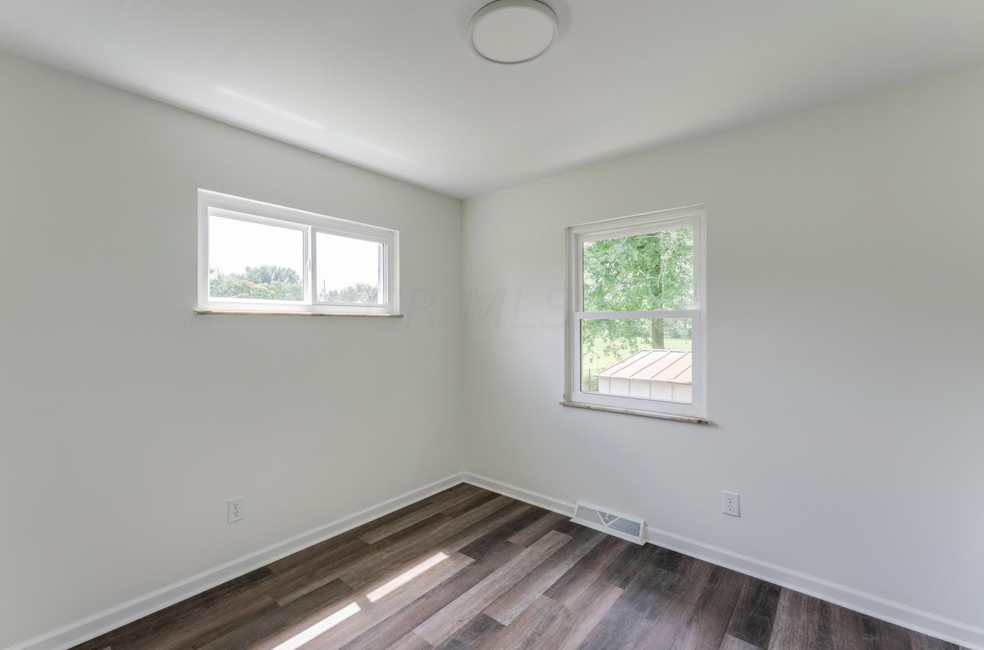 399 Garden Heights Ave, Columbus OH  43228-5305 exterior