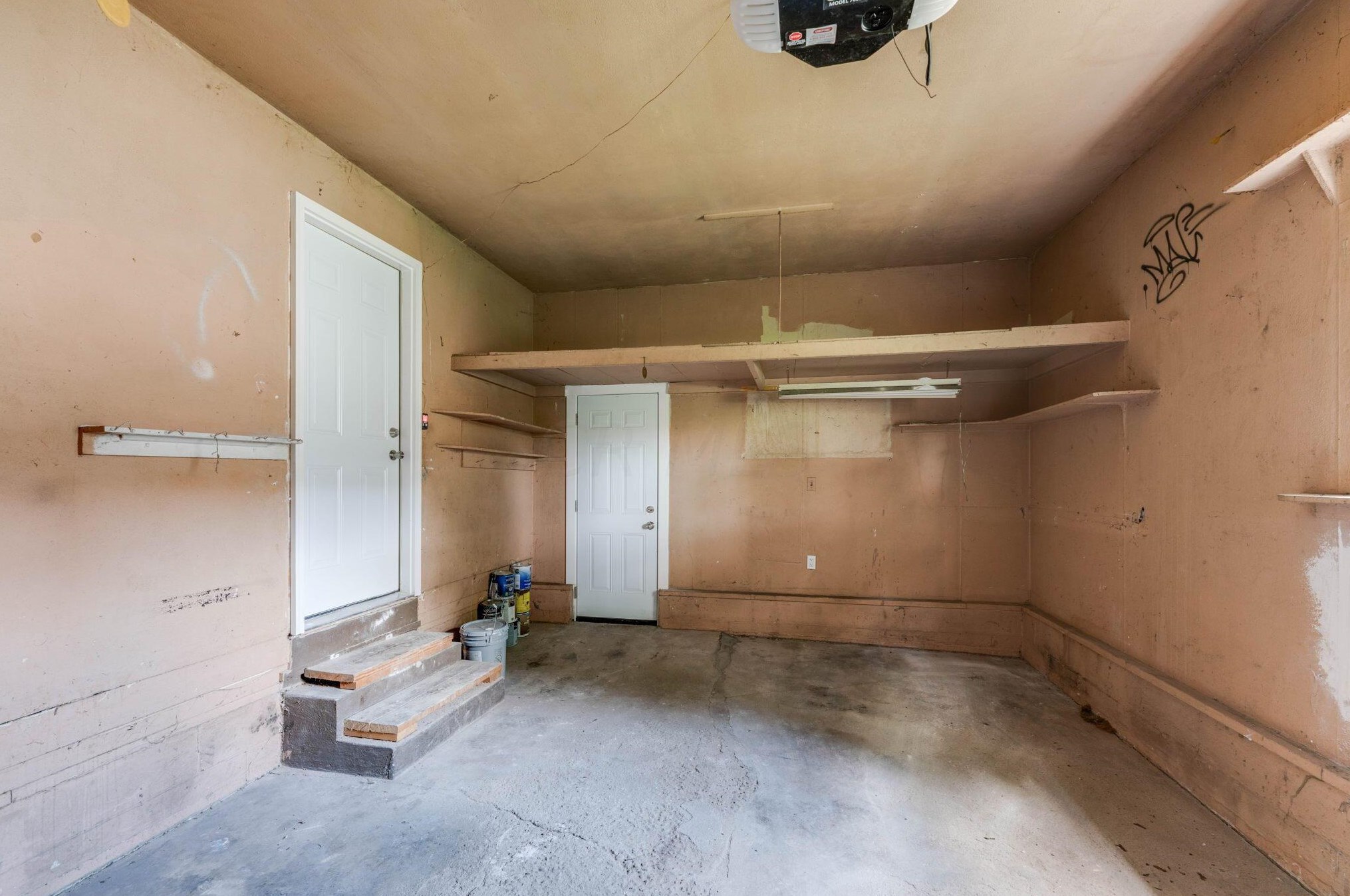 399 Garden Heights Ave, Columbus OH  43228-5305 exterior