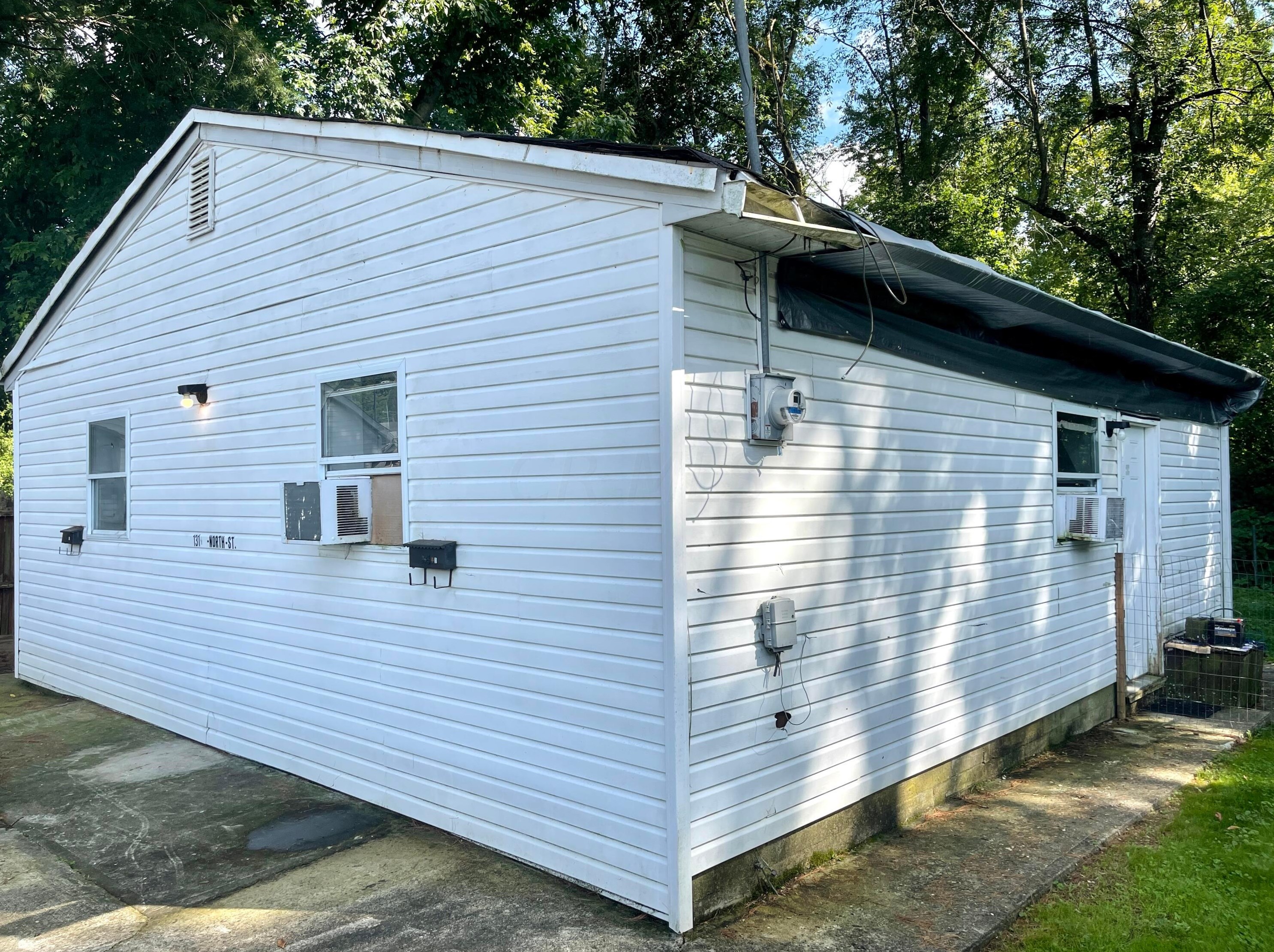 131 North St, Nelsonville, OH 45764