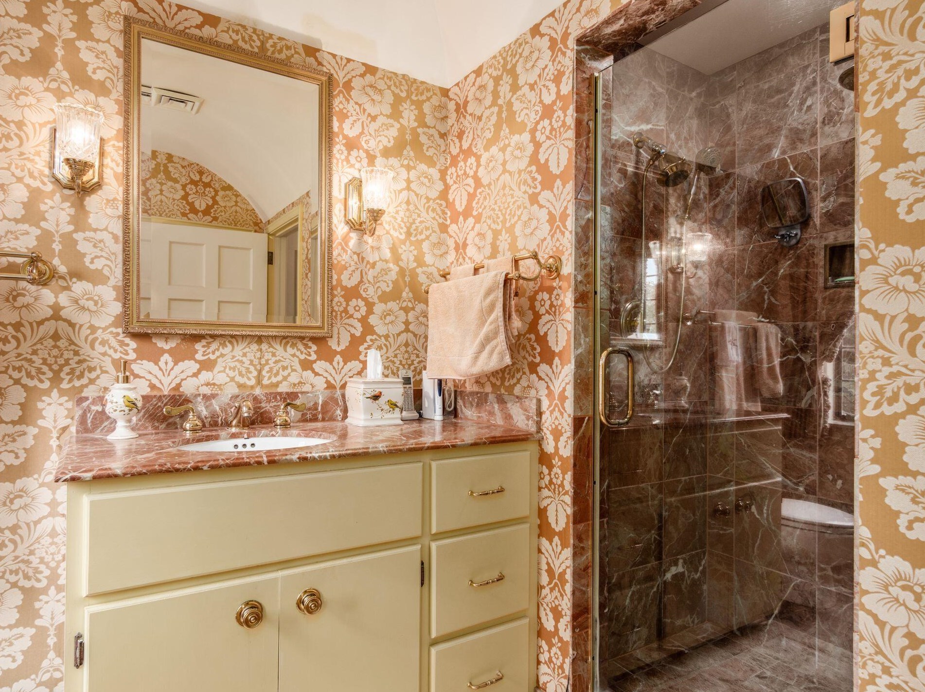 189 Parkview Ave, Columbus OH 43209-1676 exterior