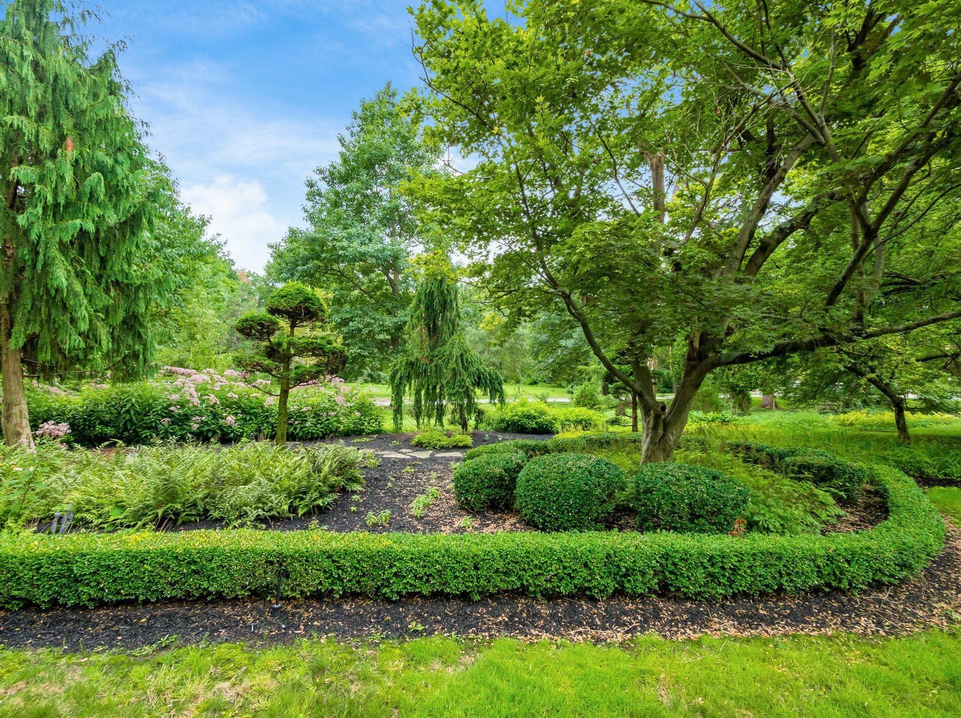 189 Parkview Ave, Columbus OH 43209-1676 exterior