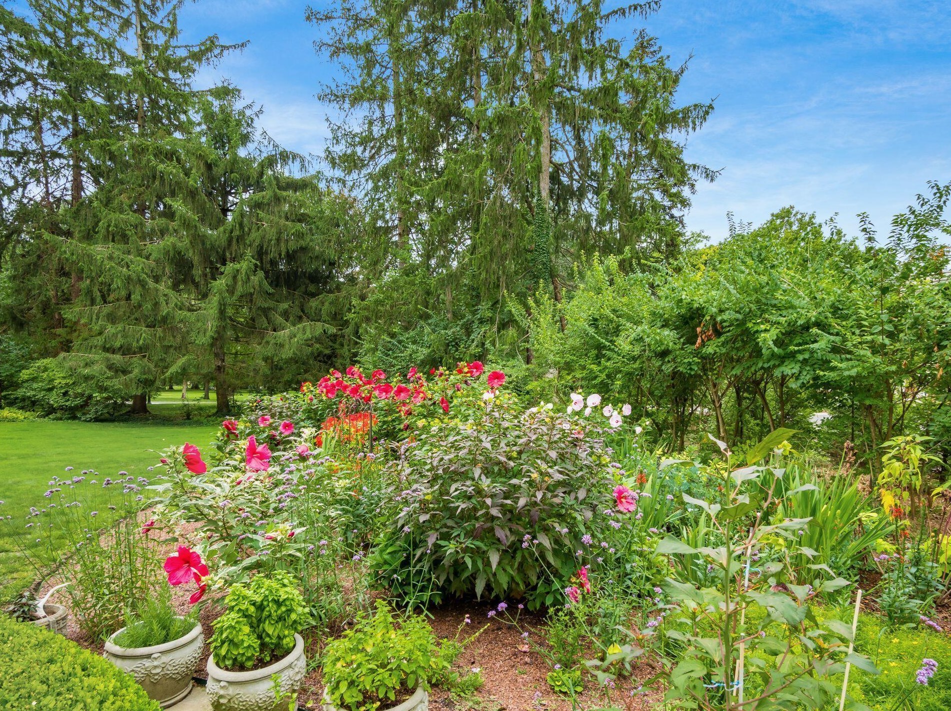 189 Parkview Ave, Columbus OH 43209-1676 exterior