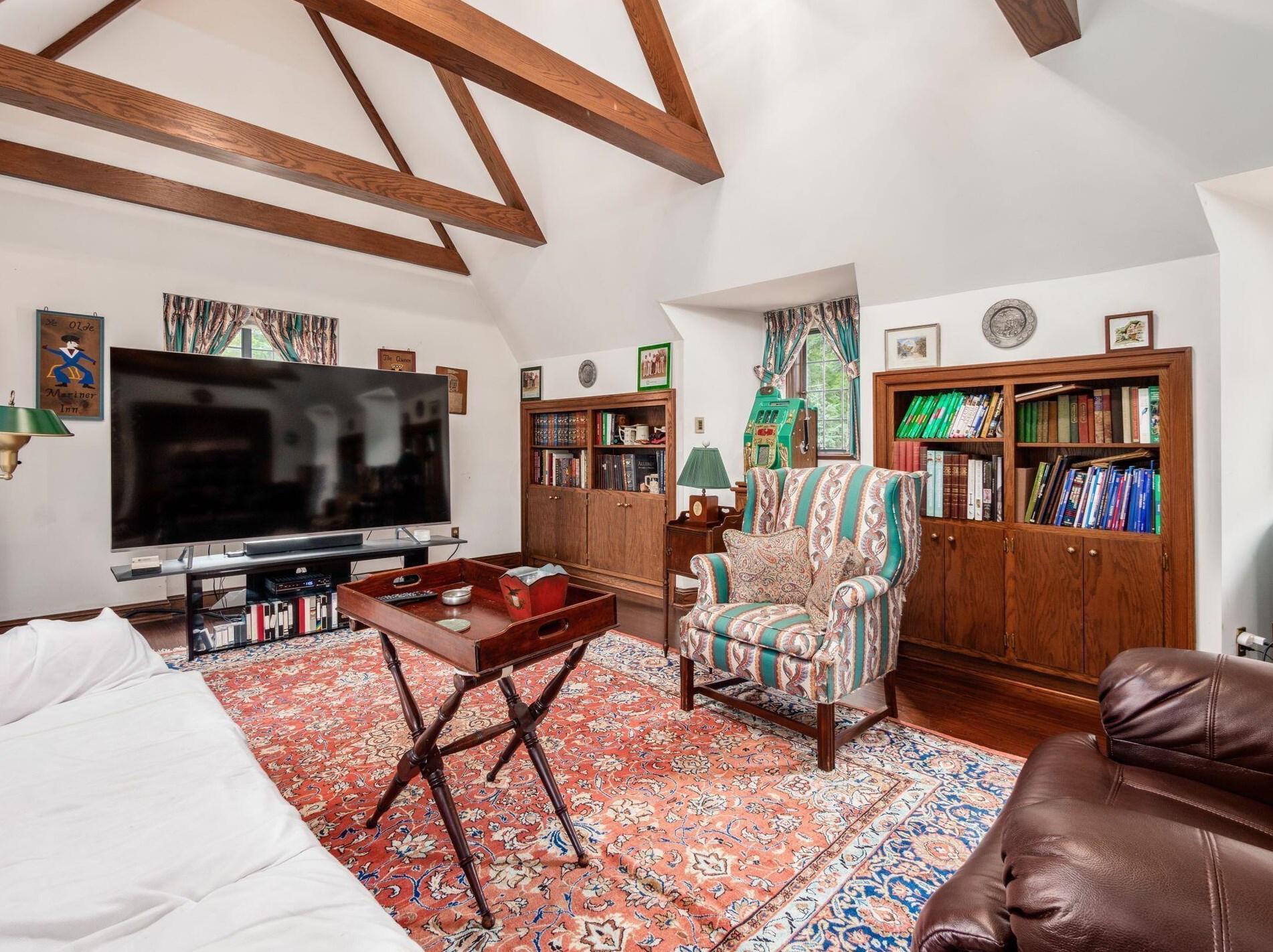 189 Parkview Ave, Columbus OH 43209-1676 exterior