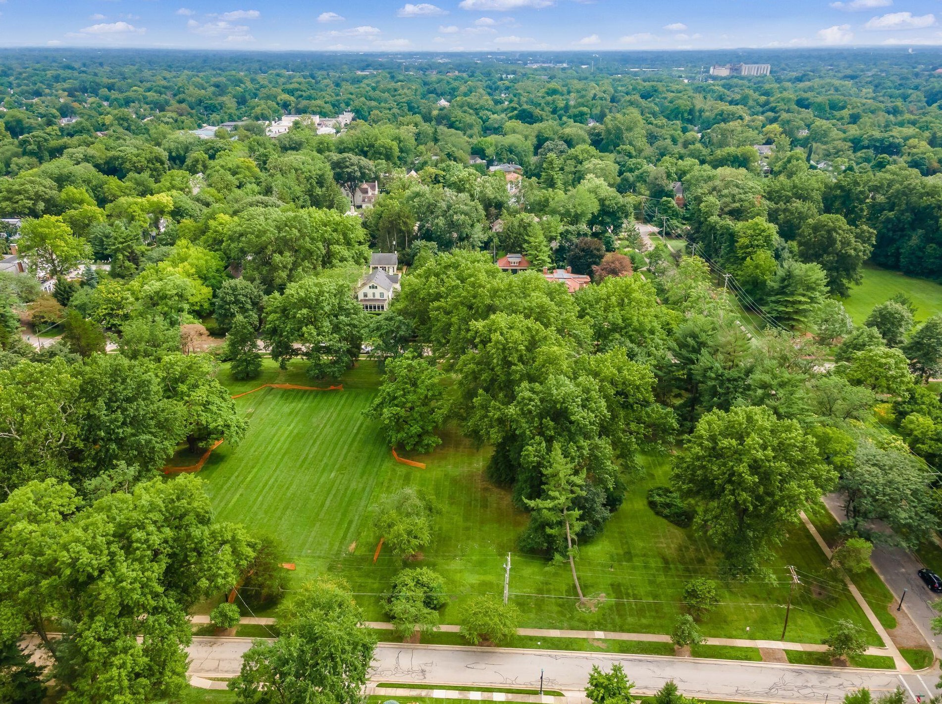 189 Parkview Ave, Columbus OH 43209-1676 exterior