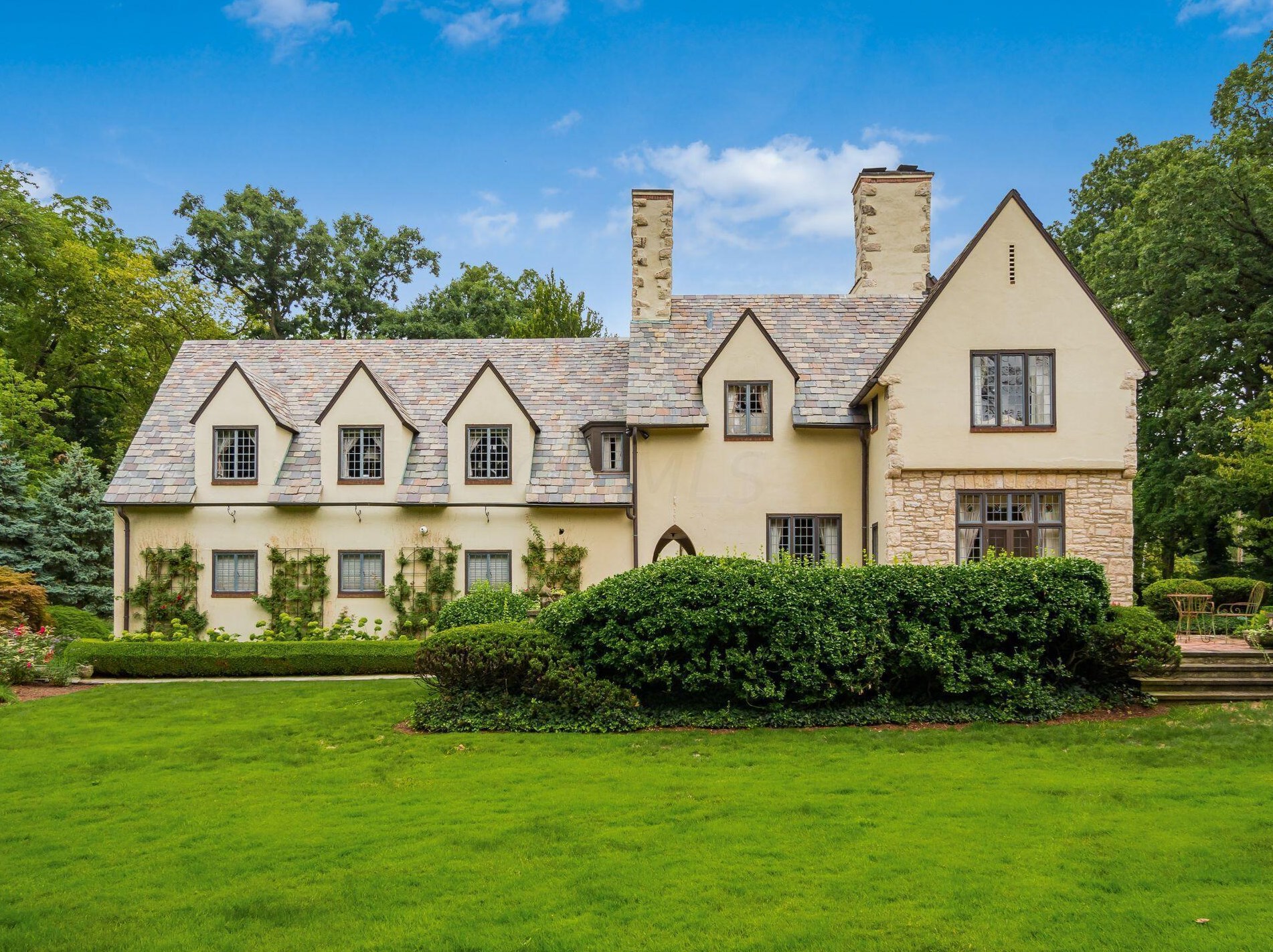 189 Parkview Ave, Columbus OH 43209-1676 exterior