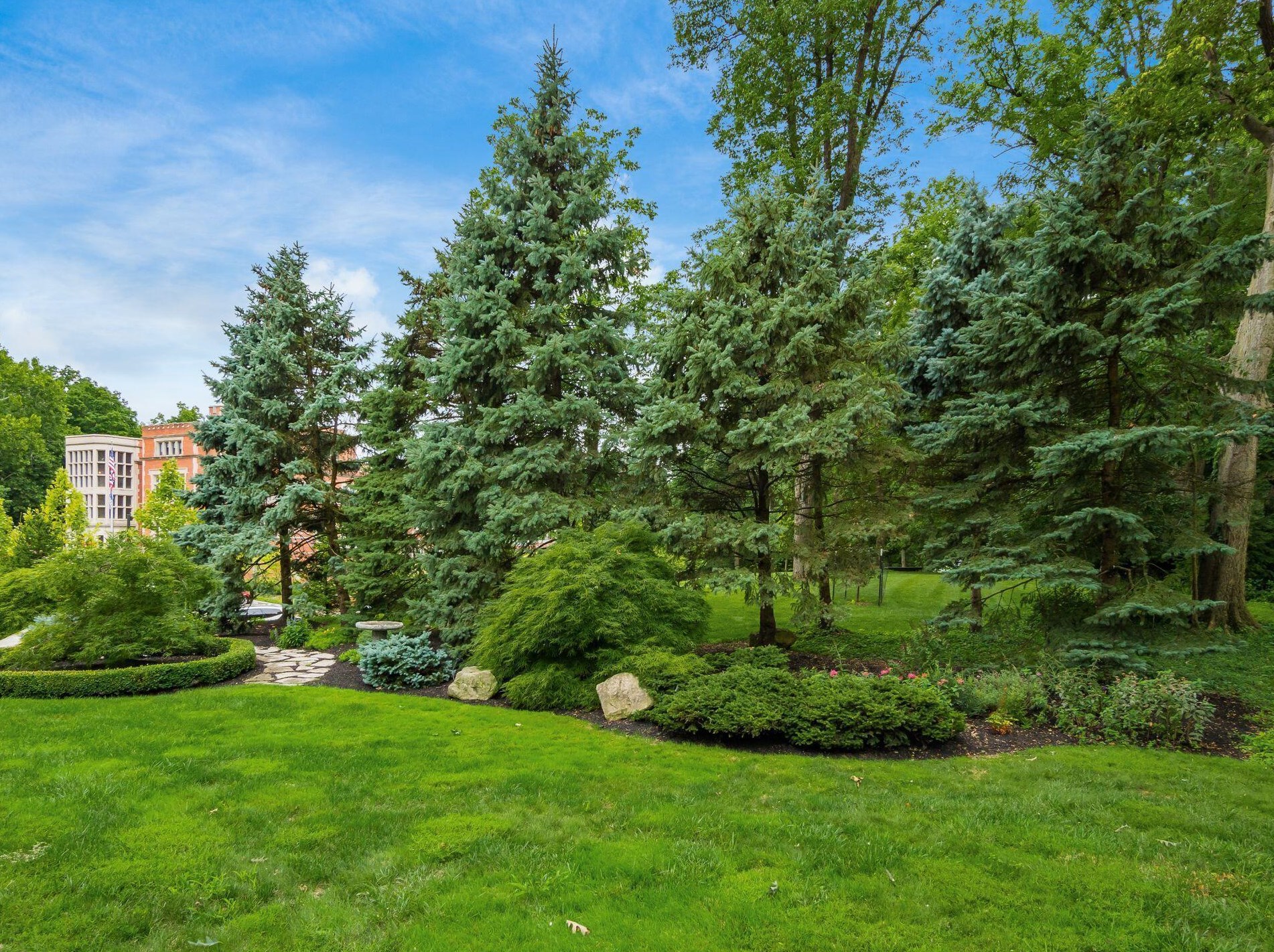 189 Parkview Ave, Columbus OH 43209-1676 exterior