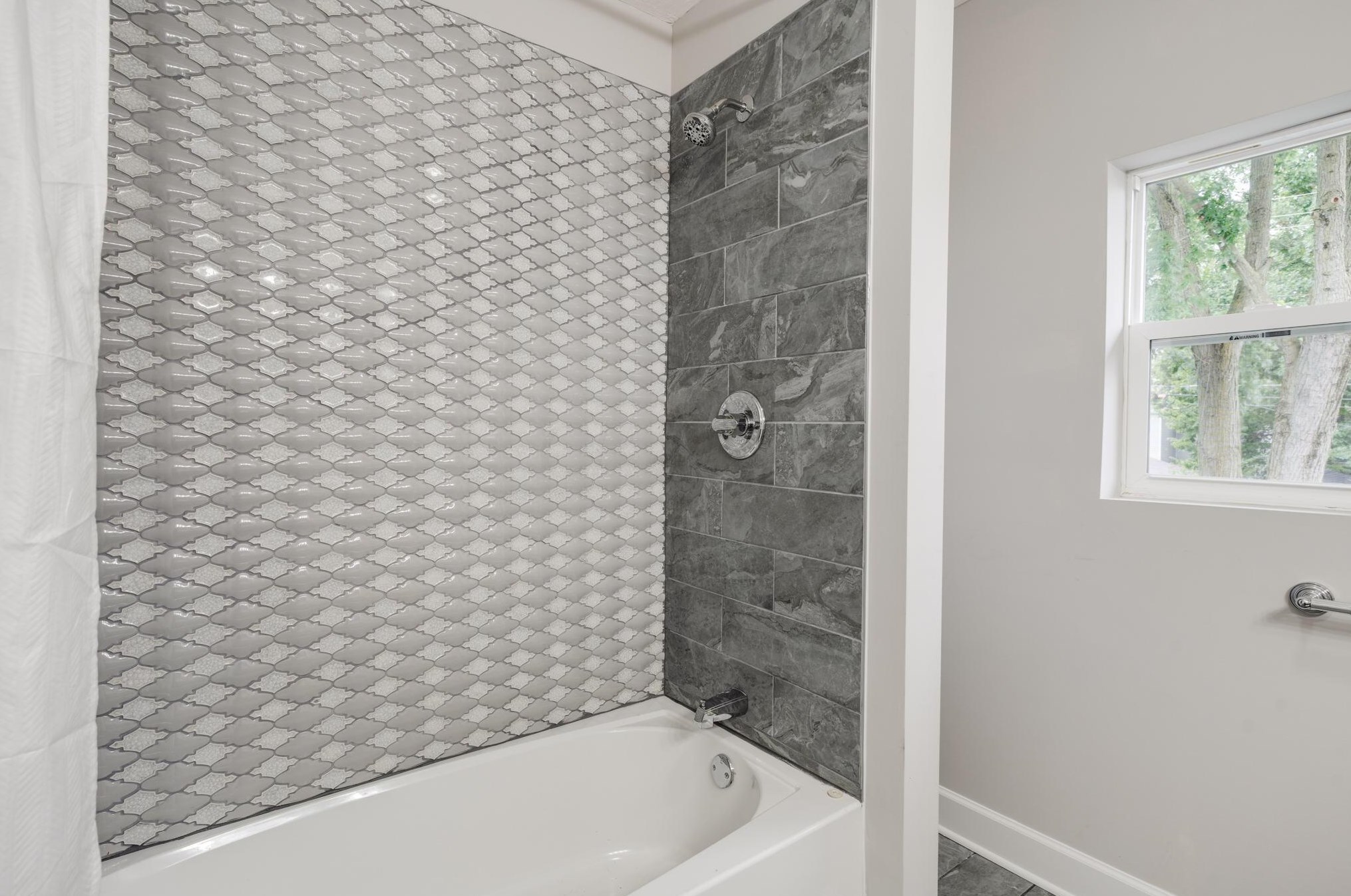 203 Wheatland Ave, Columbus OH 43204-3269 exterior