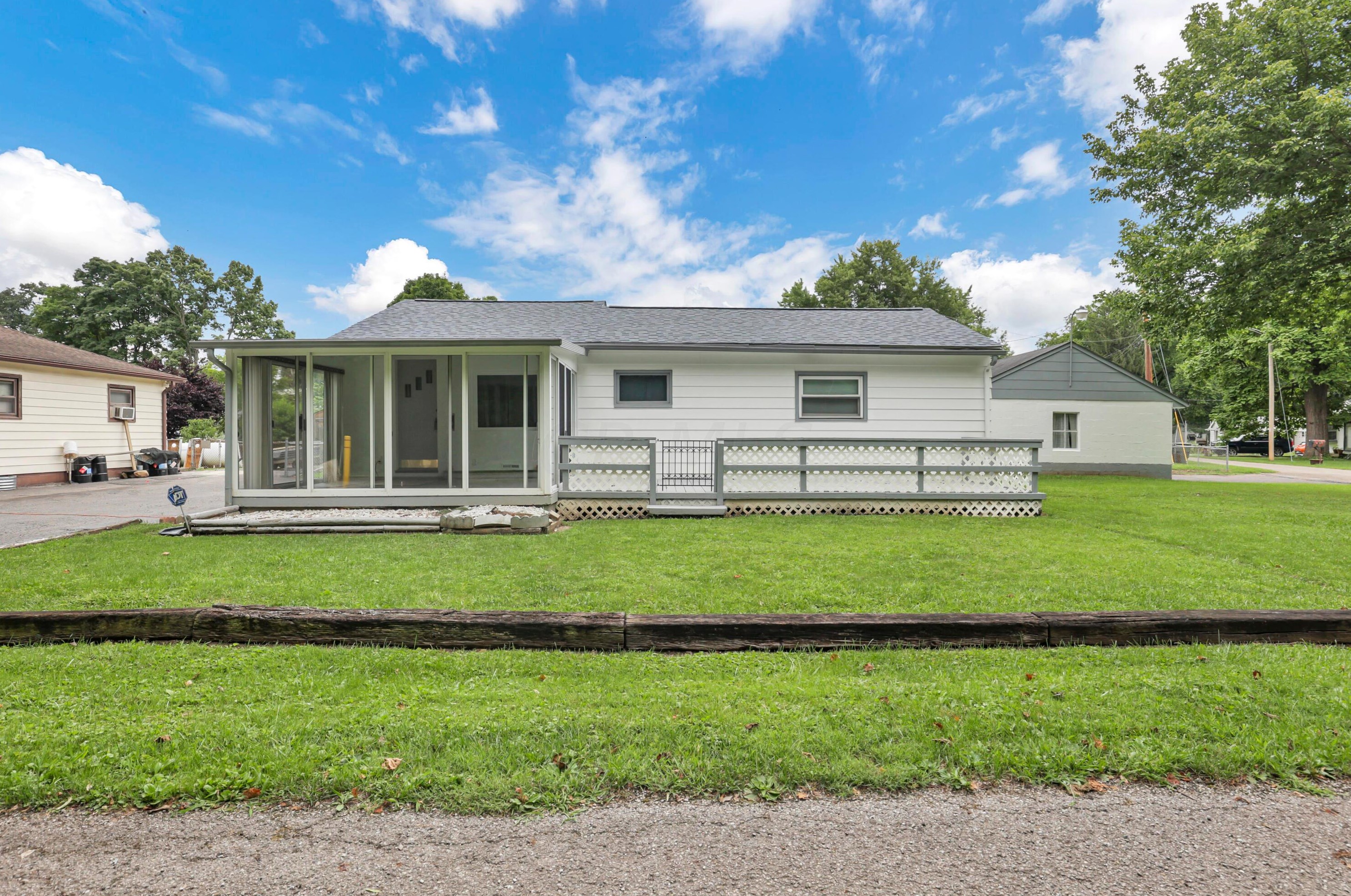 4800 Crocker Rd, Columbus, OH 43232-4414