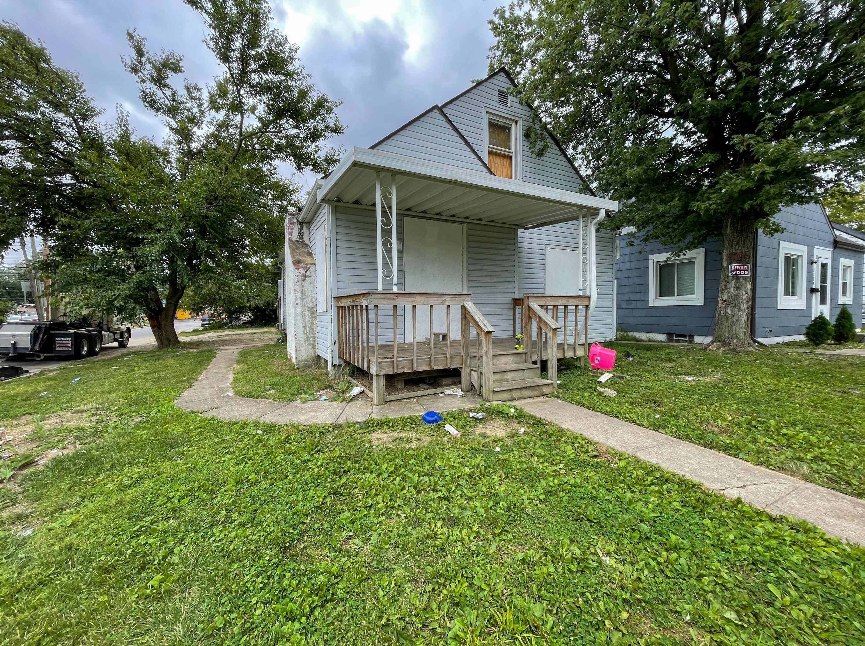 1125 Loretta Ave, Columbus, OH 43211-1330