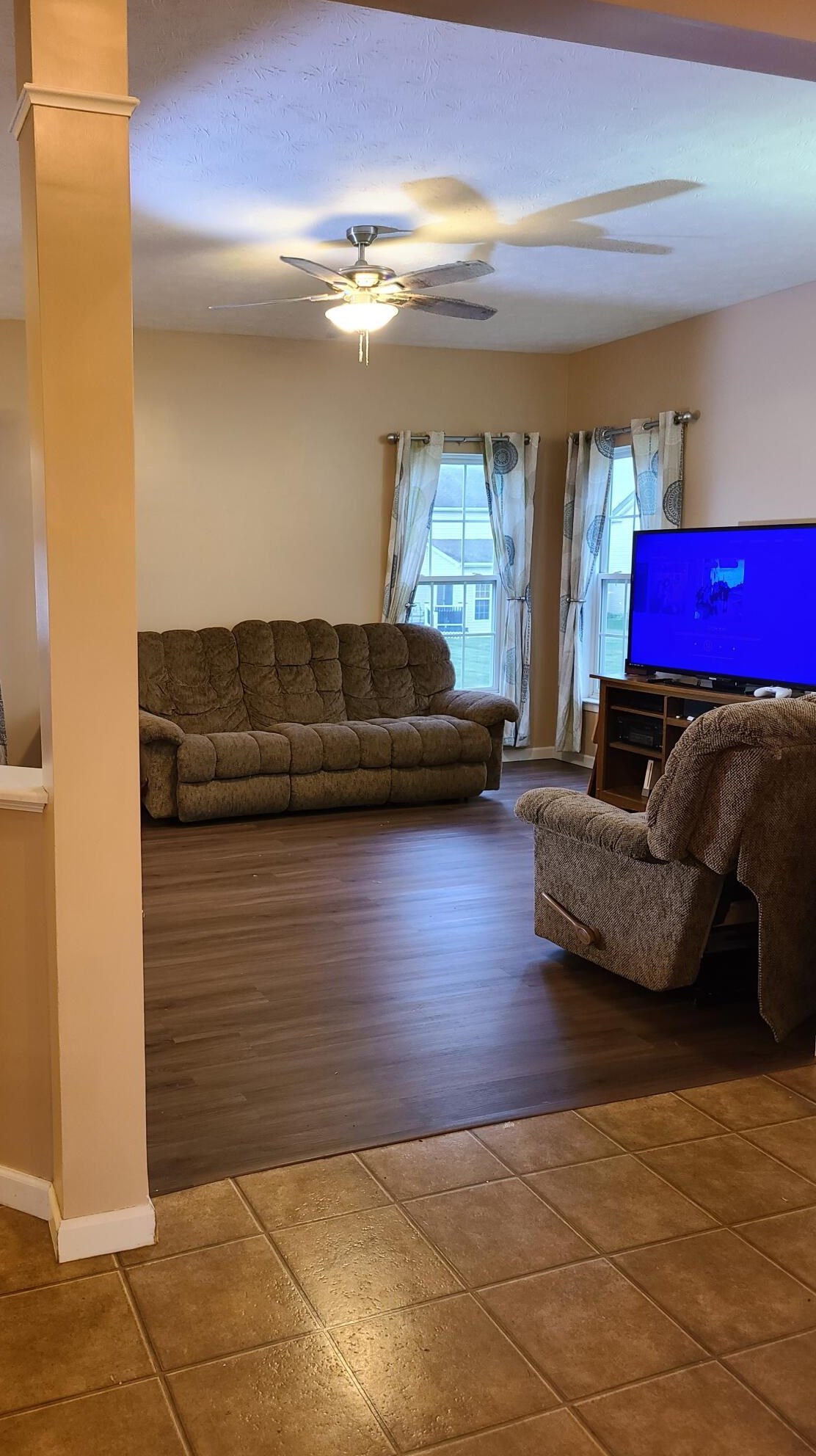 110 Springhouse Dr, Englewood, OH 45322