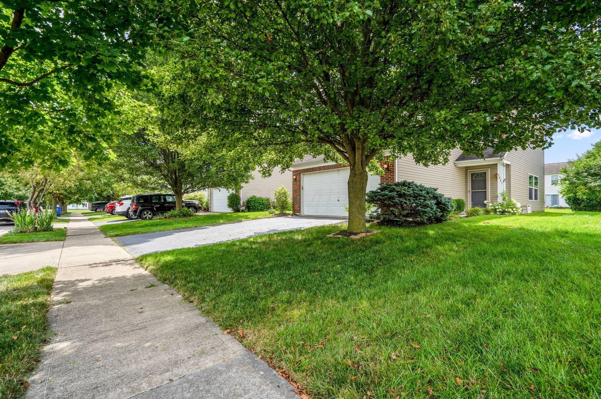 5817 Brinkwater Blvd, Hilliard, OH 43026-7547
