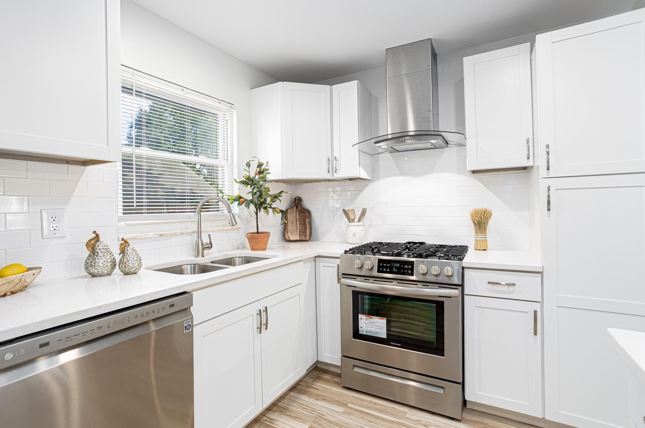 1283 Frebis Ave, Columbus OH  43206-3716 exterior