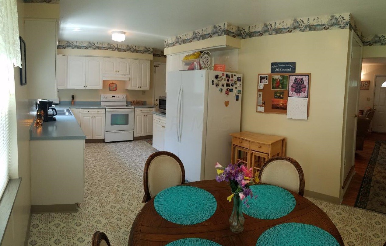 3223 Race St, Columbus OH  43204-1823 exterior