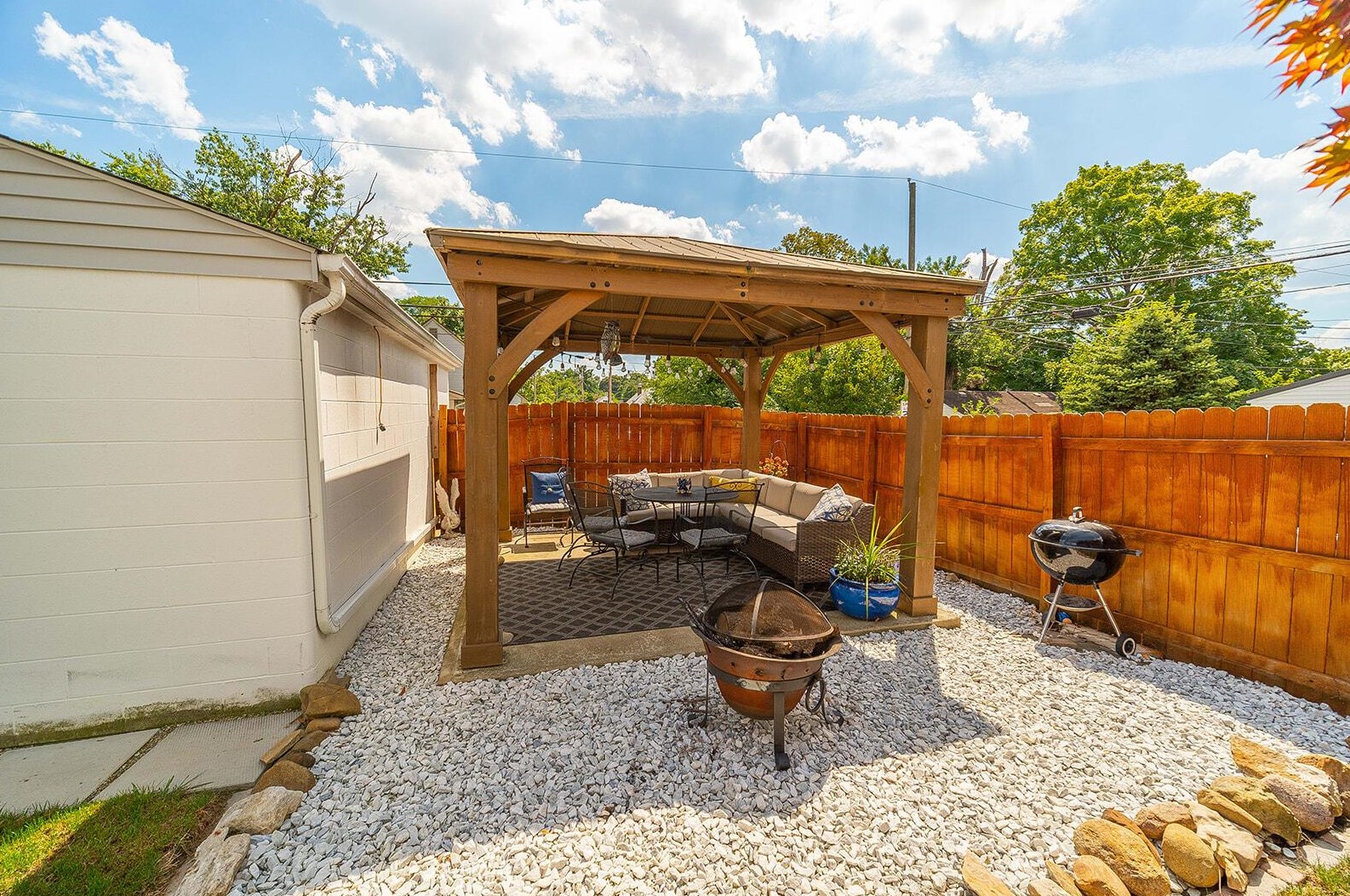 409 Morse Rd, Columbus OH 43214-1832 exterior