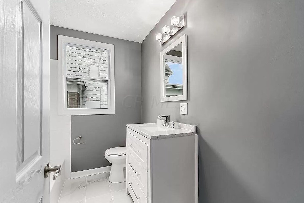 1103 Ellsworth Ave, Columbus OH  43206-1713 exterior