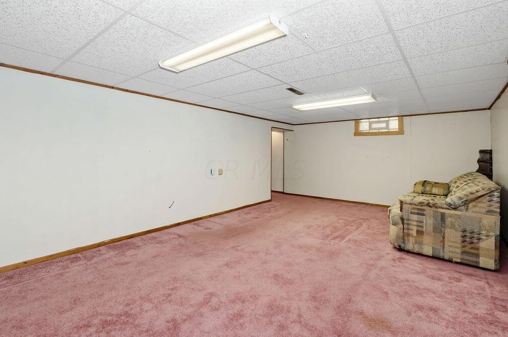 5820 Riverton Rd, Columbus OH 43232-1650 exterior