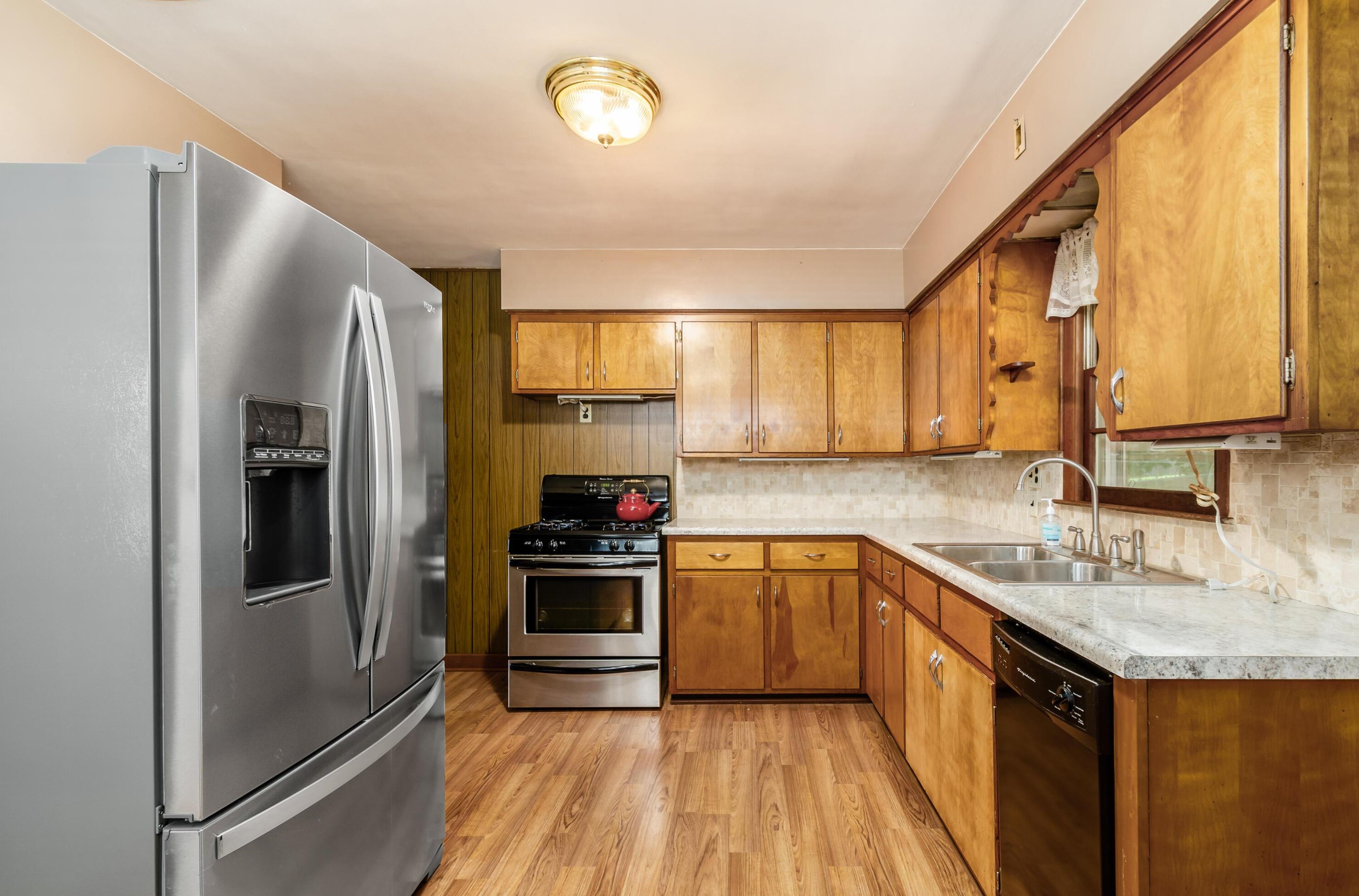 518 Hubert Ave, Lancaster OH 43130-4718 exterior