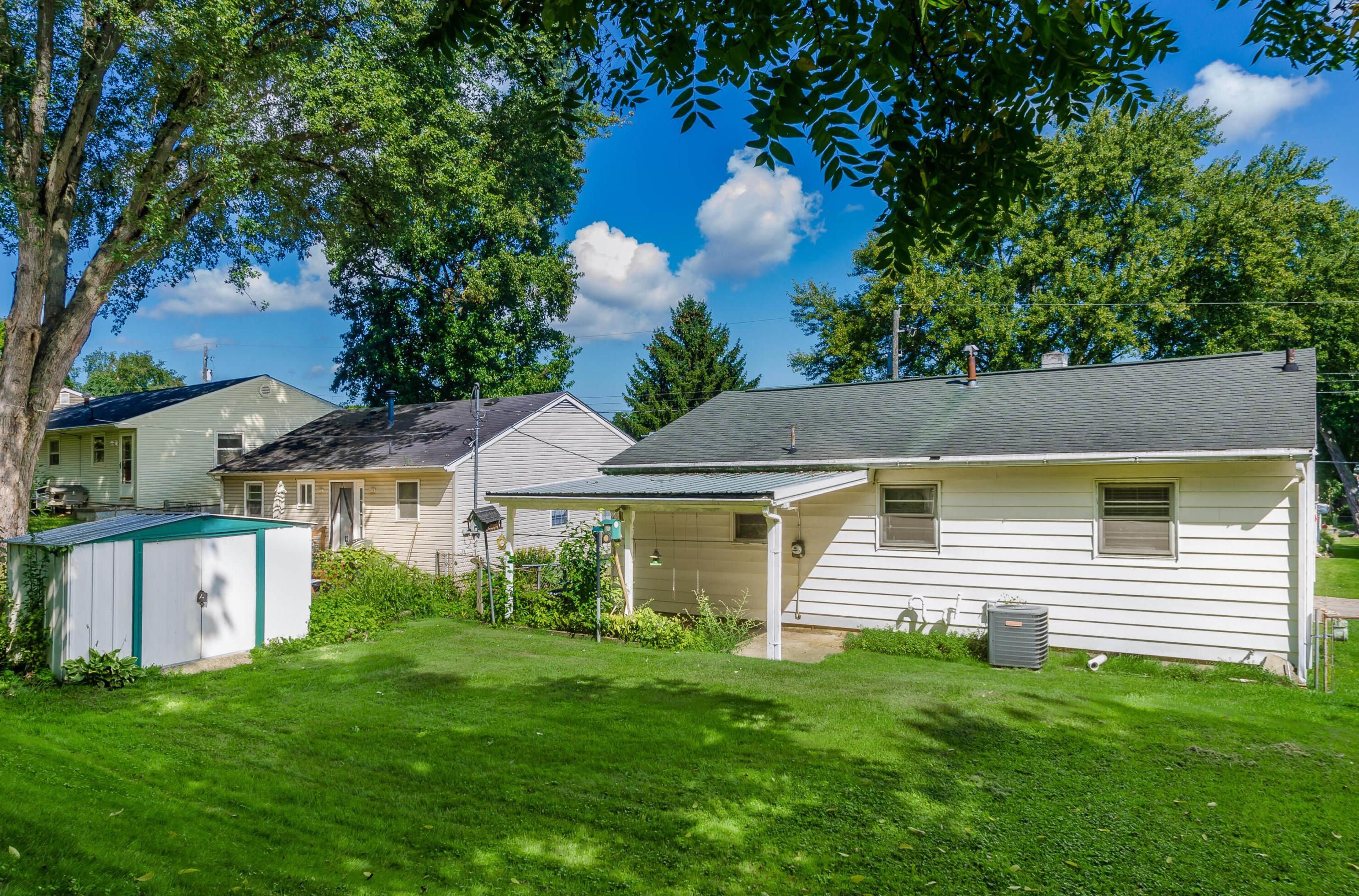 518 Hubert Ave, Lancaster OH 43130-4718 exterior