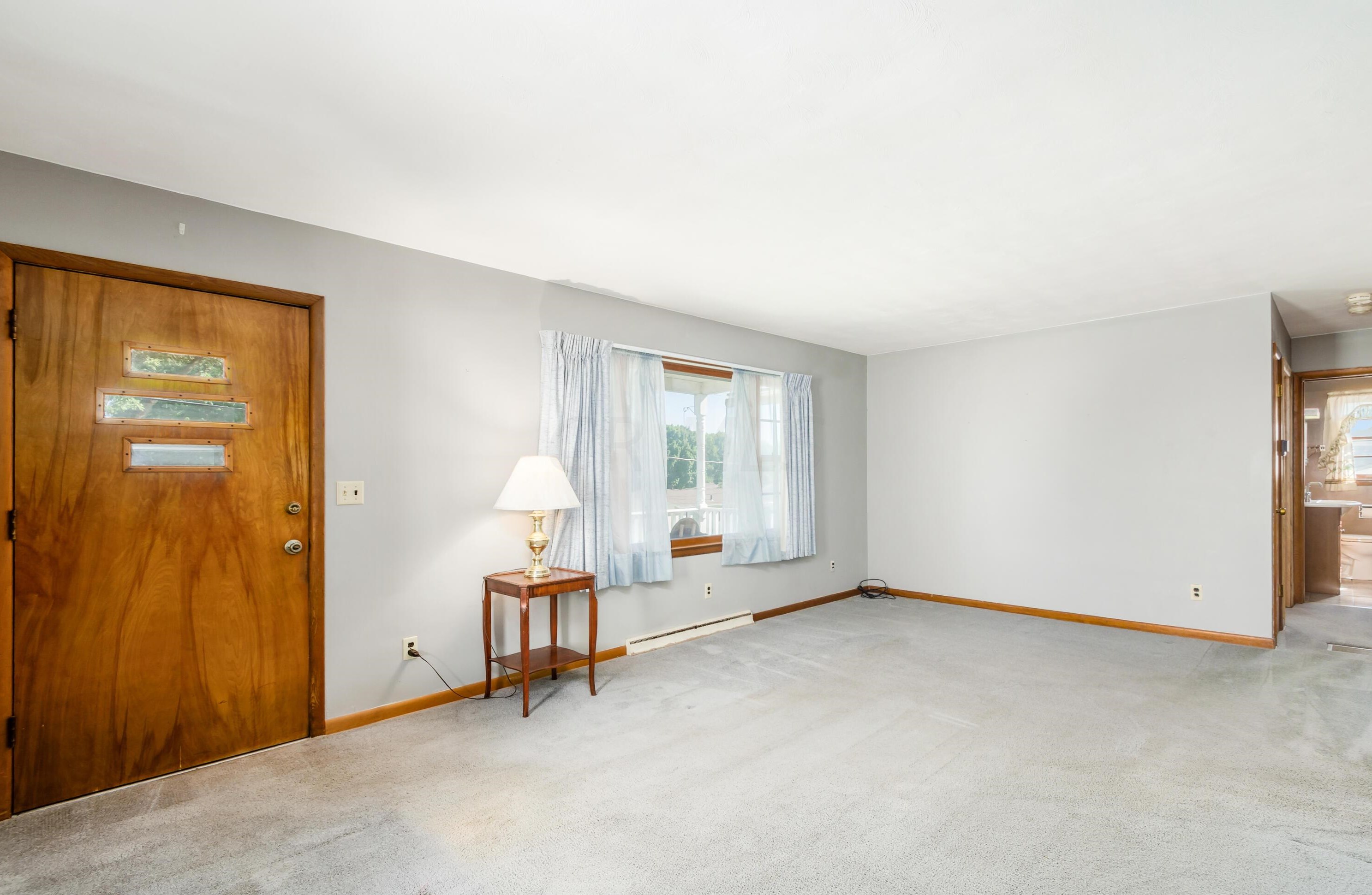 518 Hubert Ave, Lancaster OH 43130-4718 exterior