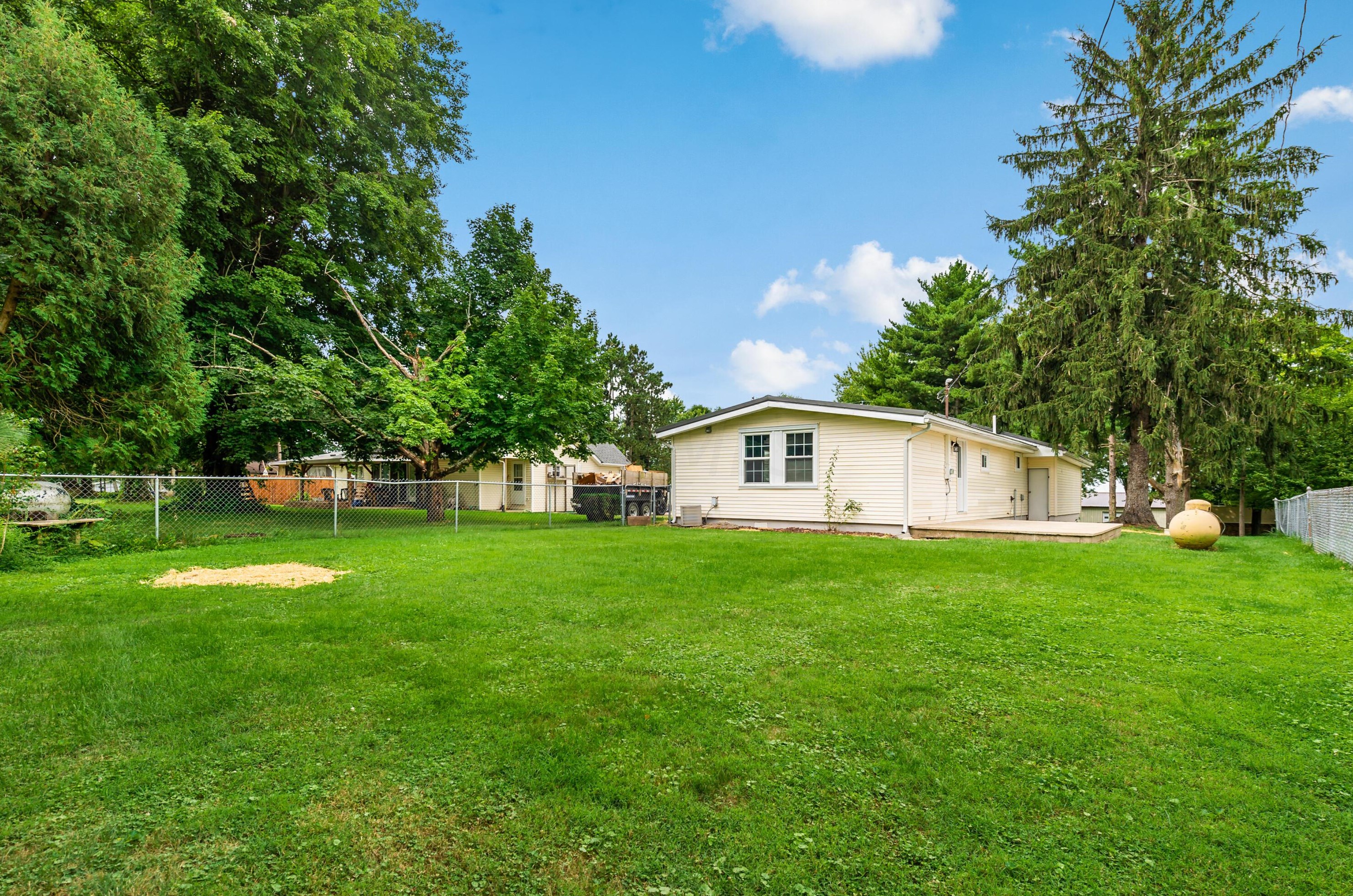 20360 Catherine Blvd, Circleville OH  43113-9238 exterior