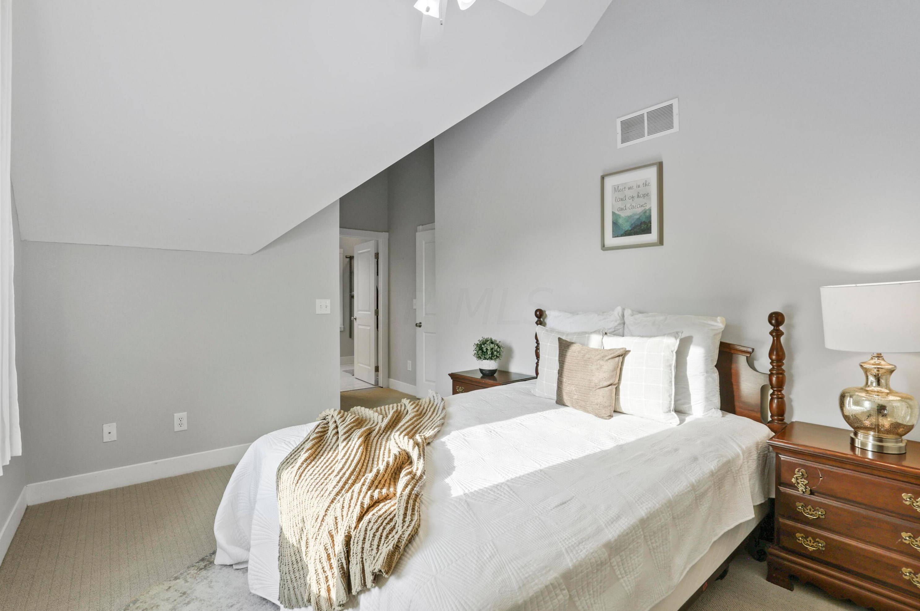 149 4 Ave, Columbus OH 43201-3566 exterior