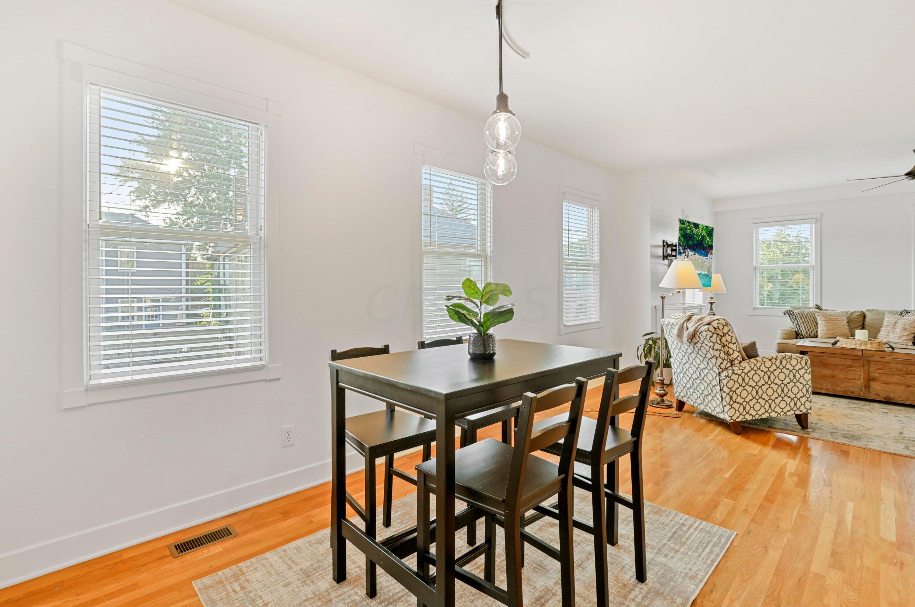 149 4 Ave, Columbus OH 43201-3566 exterior